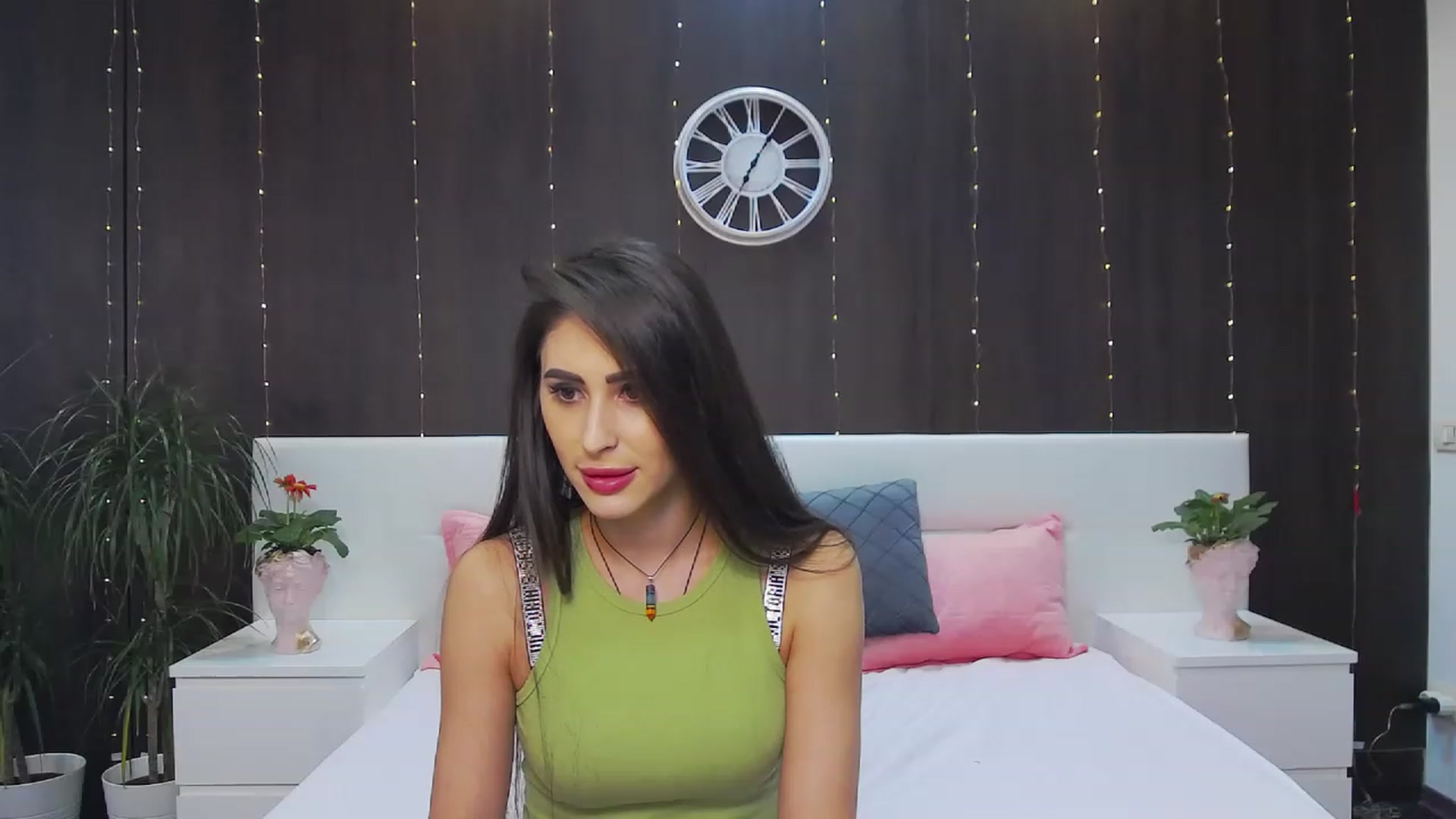 Gallery image thumbnail from MaraHari's myfreecams stream on, 02/21/2023, 24:20 image 20 of 20