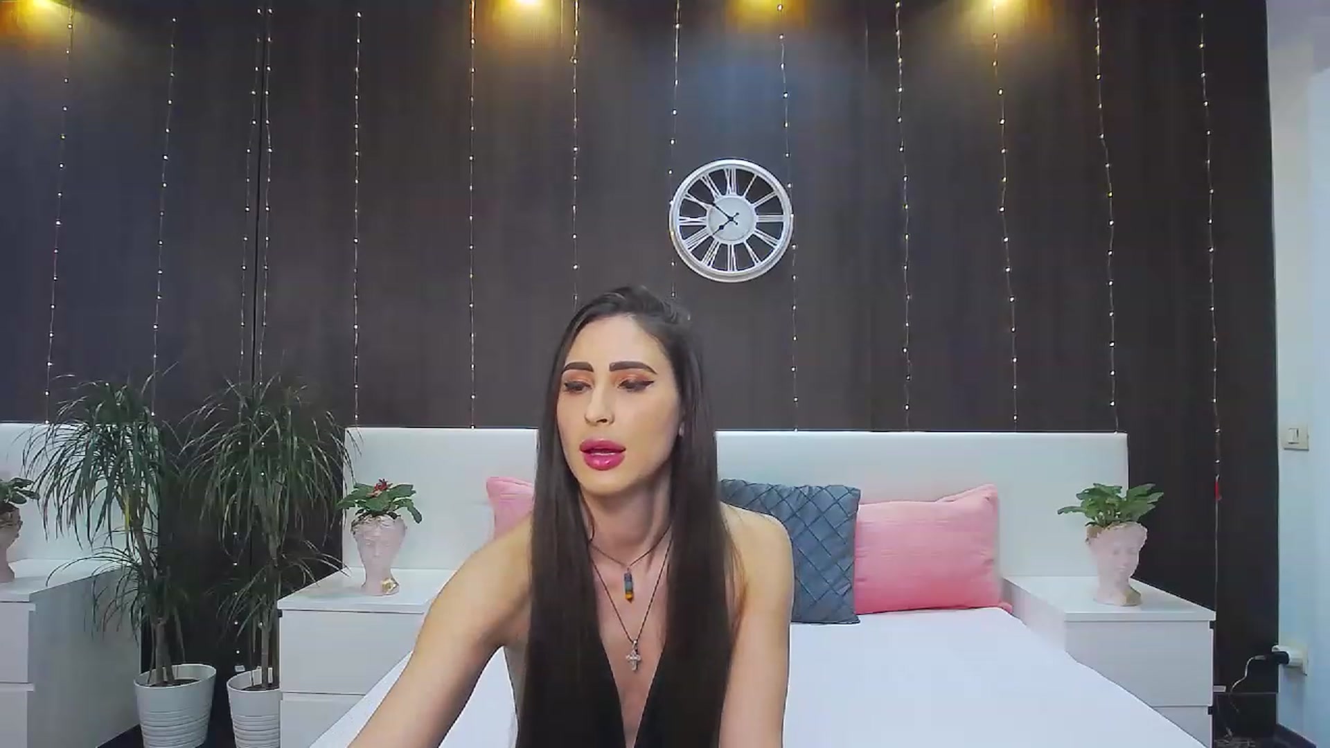Gallery image thumbnail from MaraHari's myfreecams stream on, 02/22/2023, 18:50 image 20 of 20