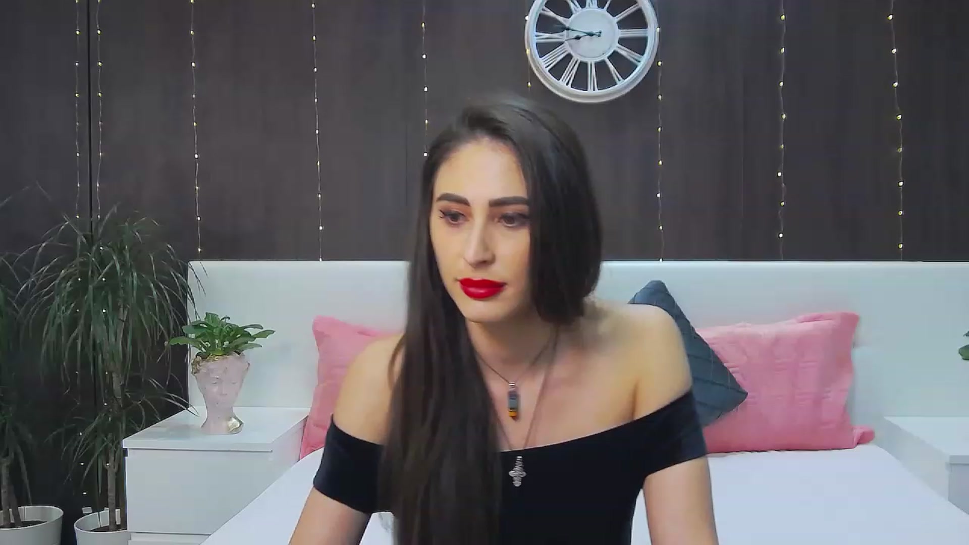 Gallery image thumbnail from MaraHari's myfreecams stream on, 02/24/2023, 16:12 image 9 of 20
