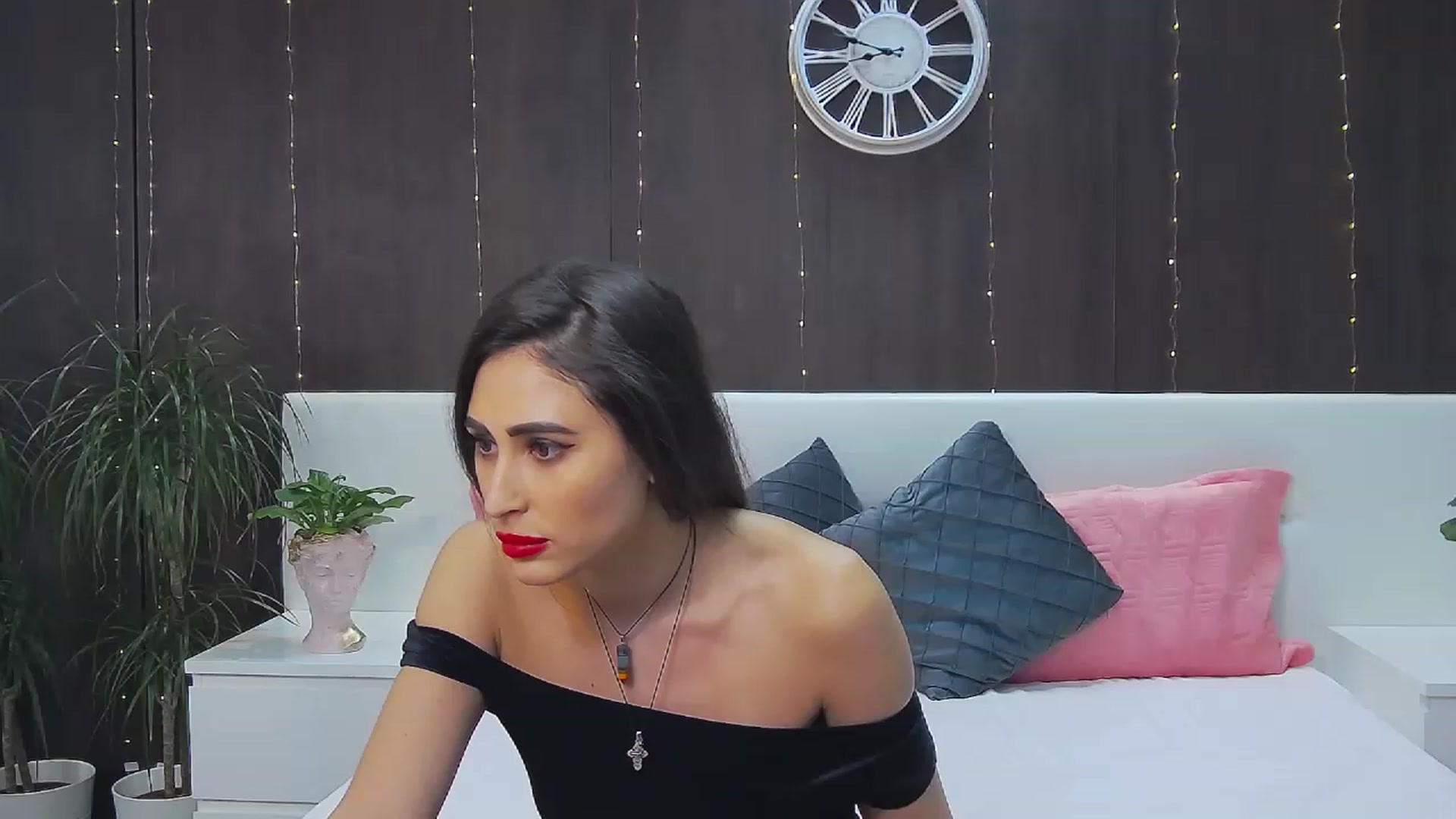 Gallery image thumbnail from MaraHari's myfreecams stream on, 02/24/2023, 16:12 image 18 of 20