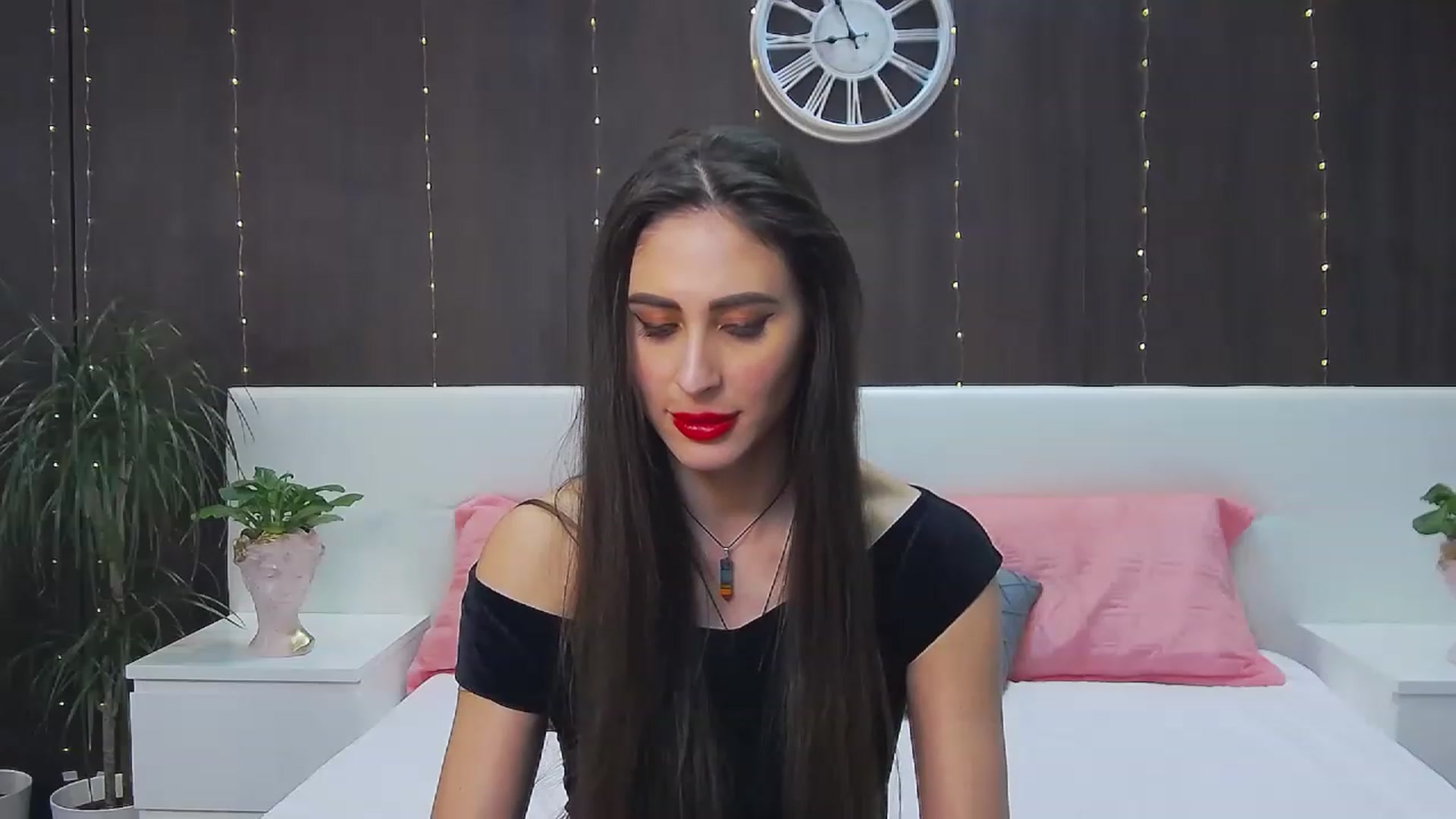 Gallery image thumbnail from MaraHari's myfreecams stream on, 02/24/2023, 21:14 image 9 of 20