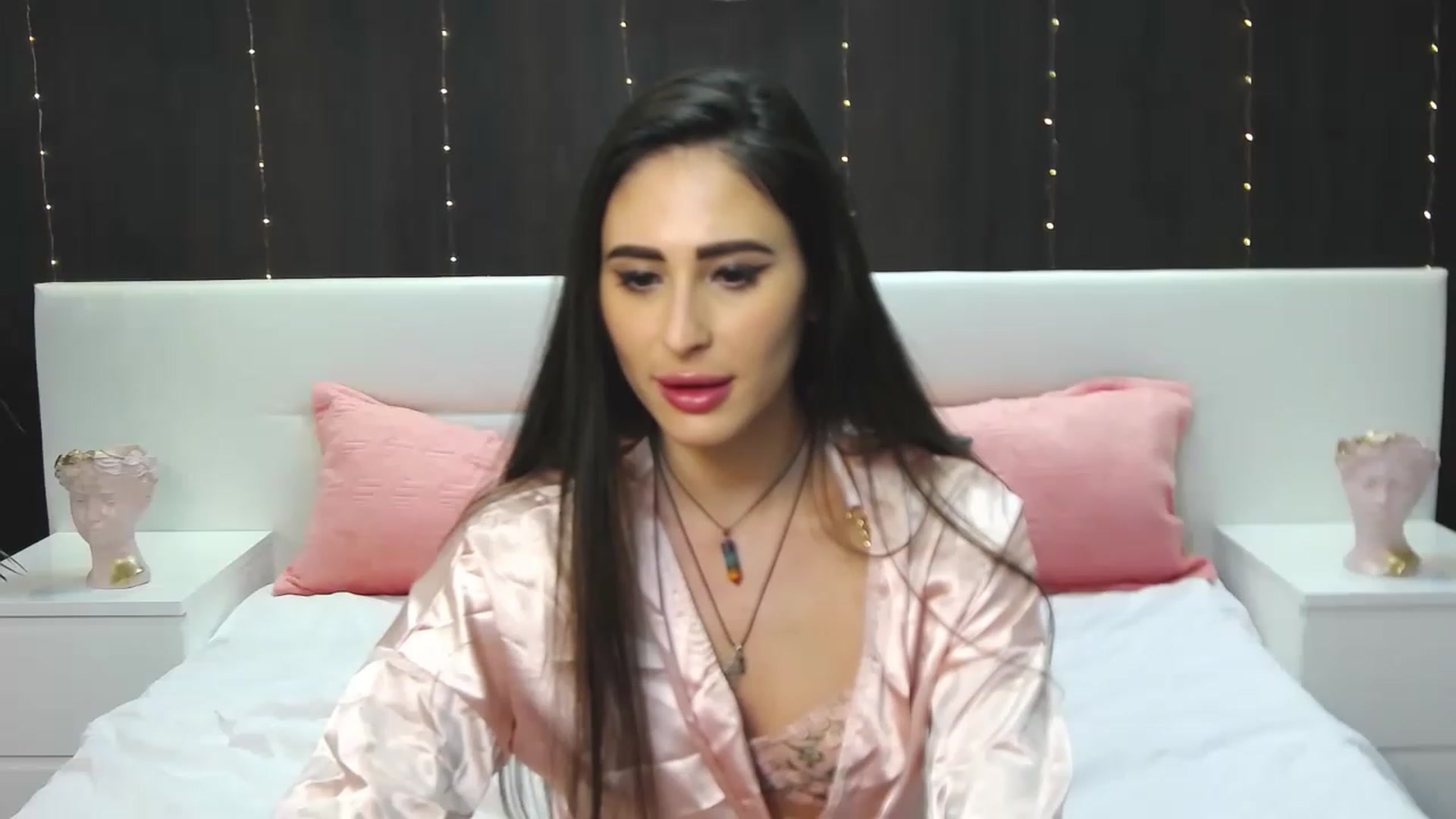 Gallery image thumbnail from MaraHari's myfreecams stream on, 03/01/2023, 18:57 image 14 of 20