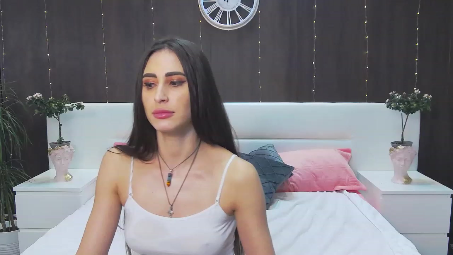 Gallery image thumbnail from MaraHari's myfreecams stream on, 03/04/2023, 23:22 image 15 of 20