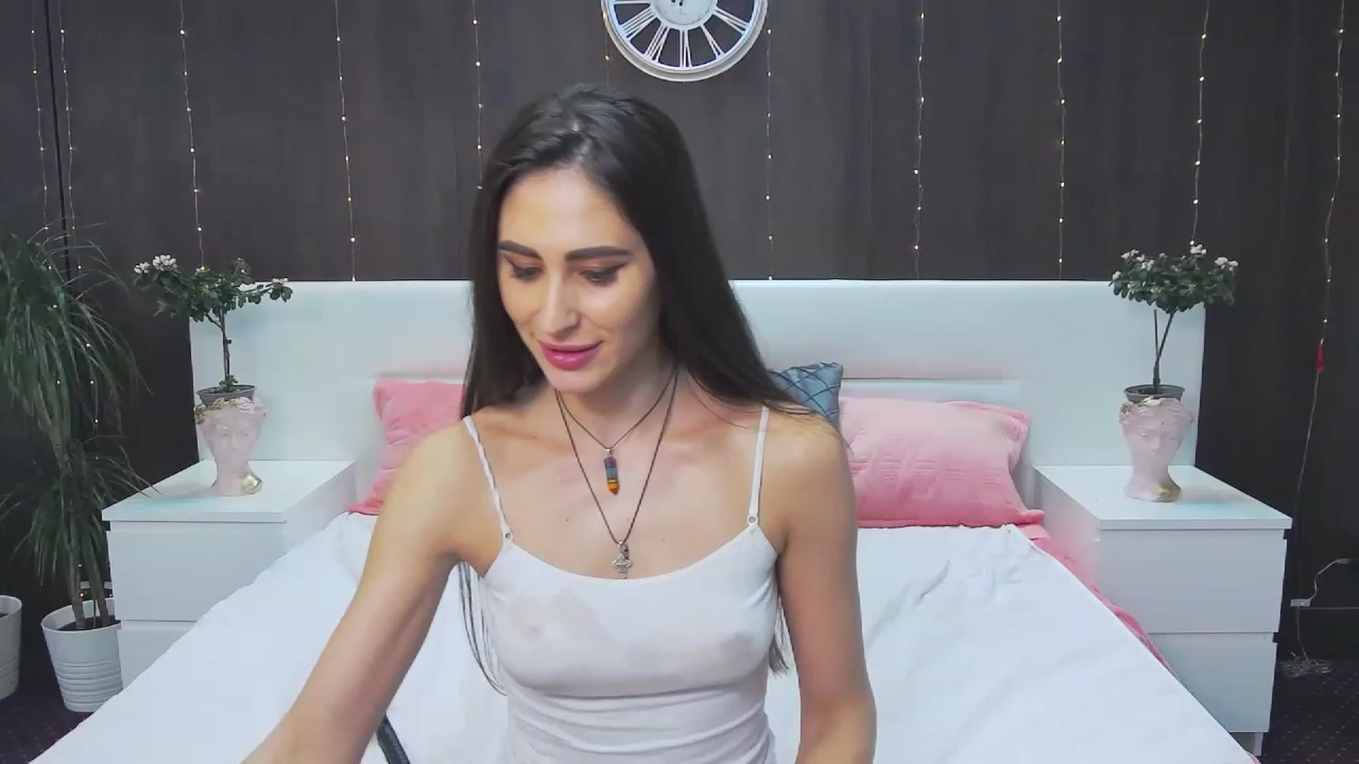 Gallery image thumbnail from MaraHari's myfreecams stream on, 03/04/2023, 23:22 image 7 of 20