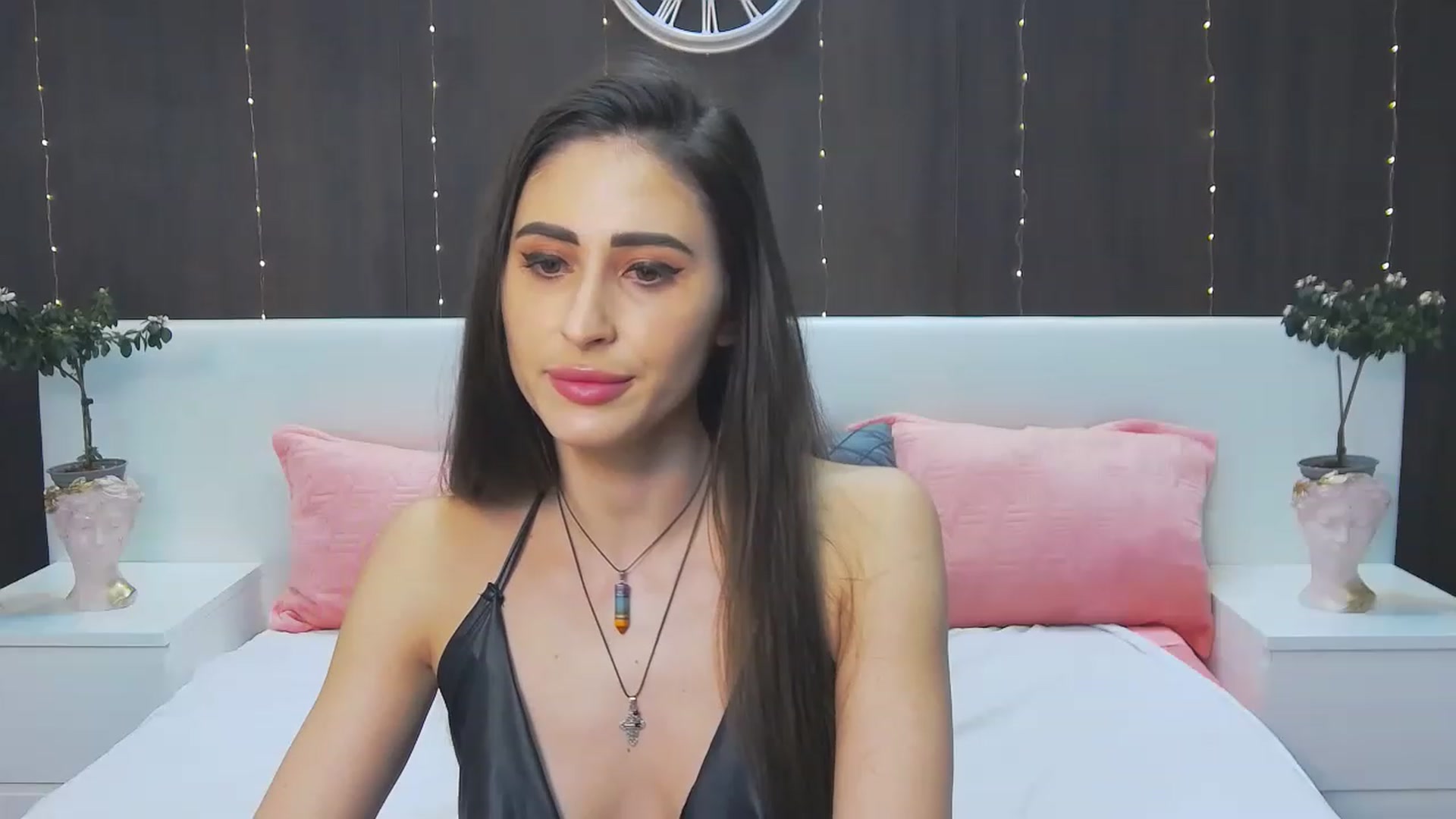 Gallery image thumbnail from MaraHari's myfreecams stream on, 03/05/2023, 18:51 image 19 of 20