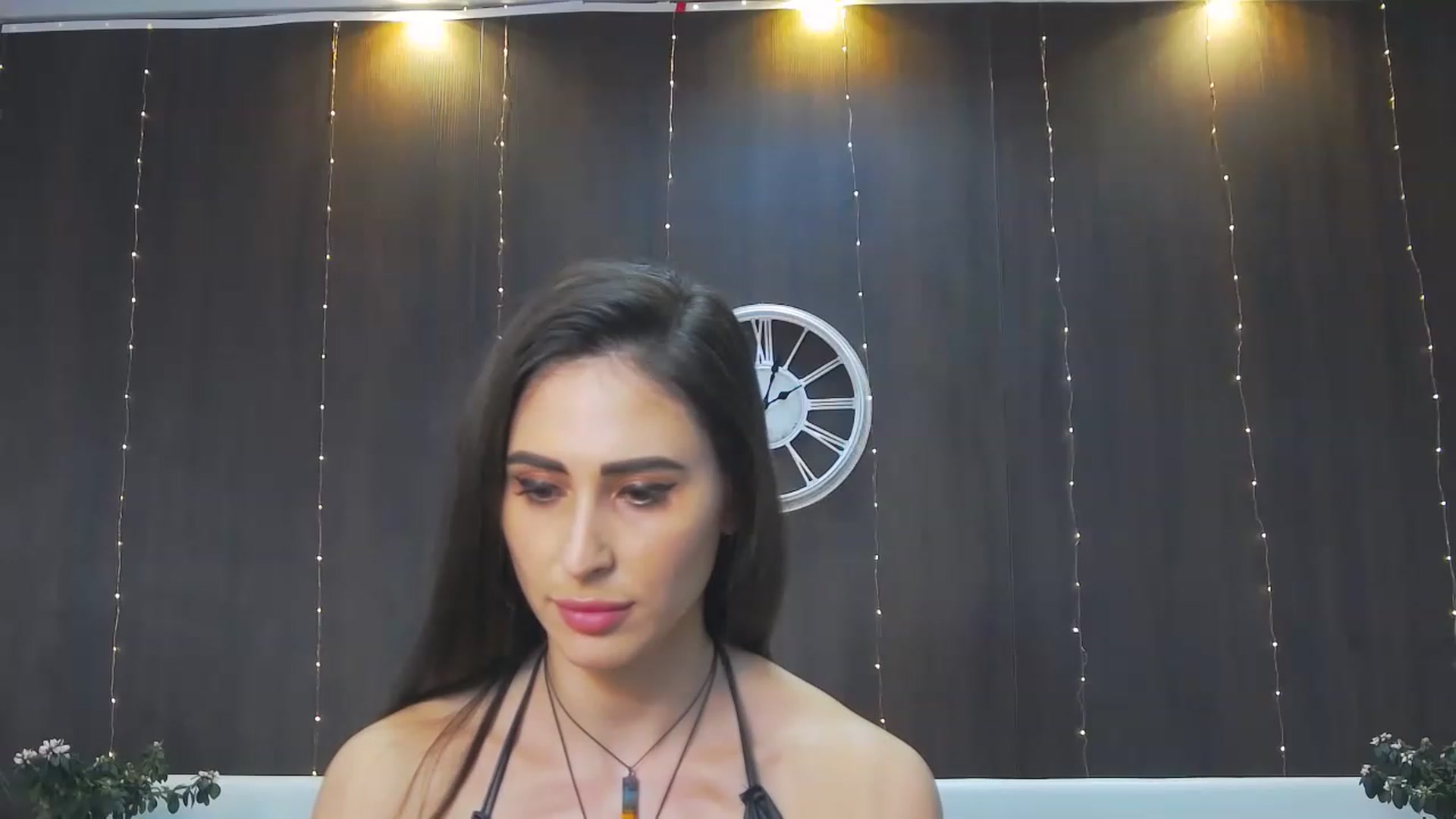 Gallery image thumbnail from MaraHari's myfreecams stream on, 03/05/2023, 19:23 image 20 of 20