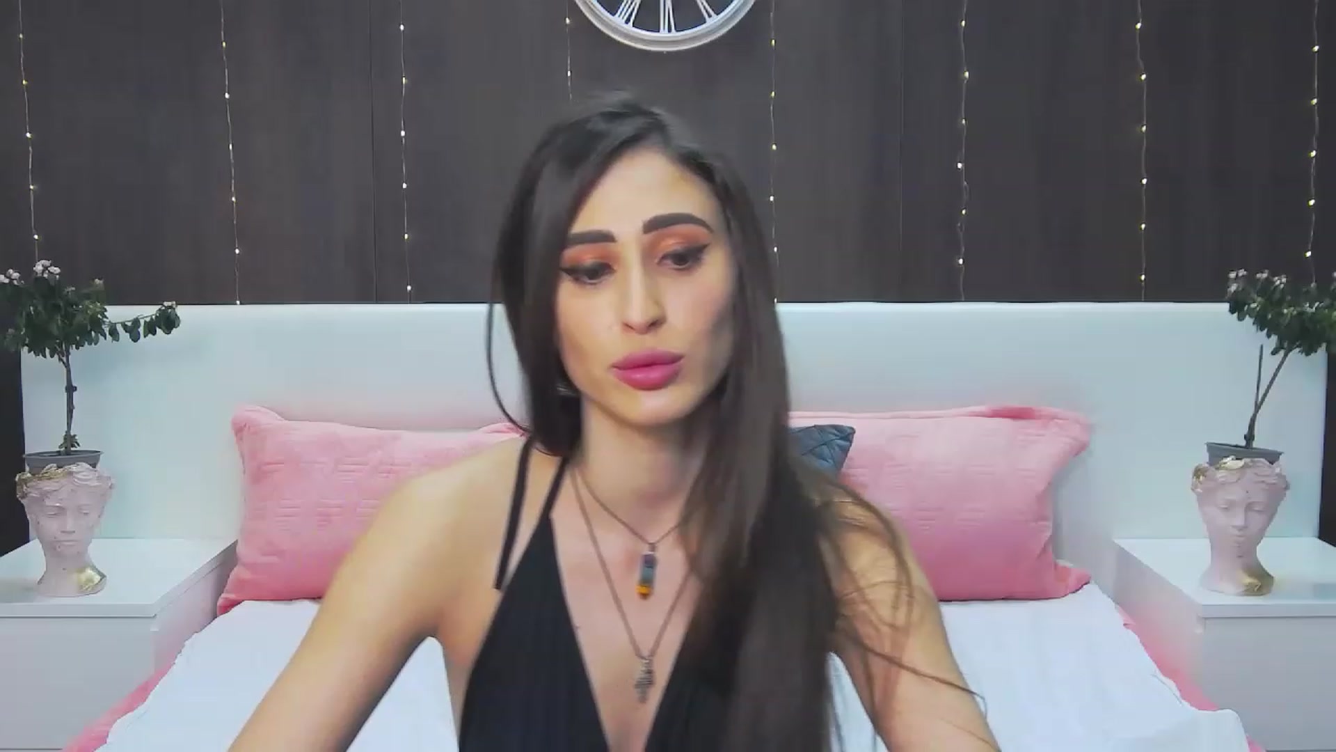 Gallery image thumbnail from MaraHari's myfreecams stream on, 03/06/2023, 19:47 image 8 of 20