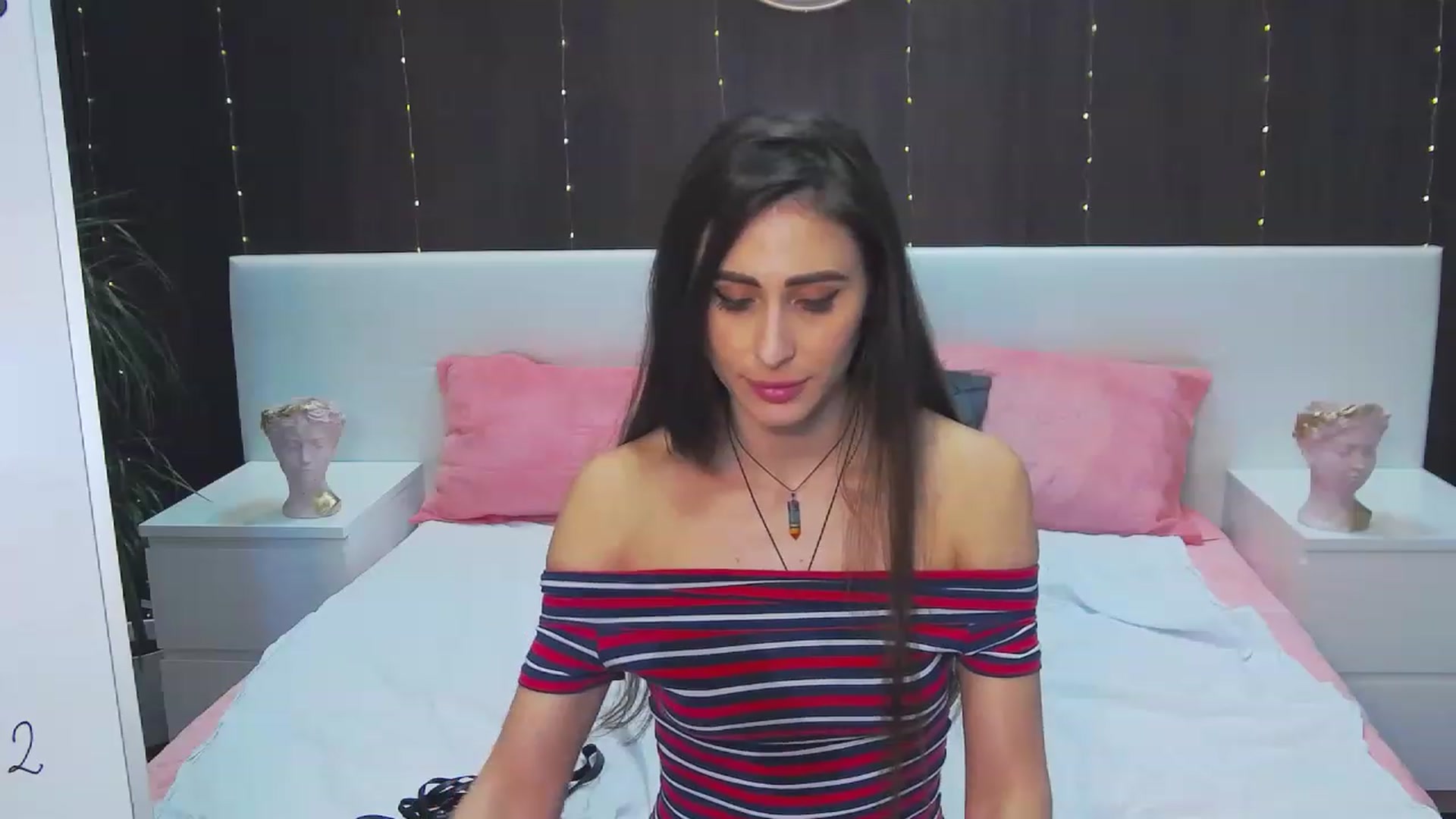 Gallery image thumbnail from MaraHari's myfreecams stream on, 03/12/2023, 24:01 image 5 of 20