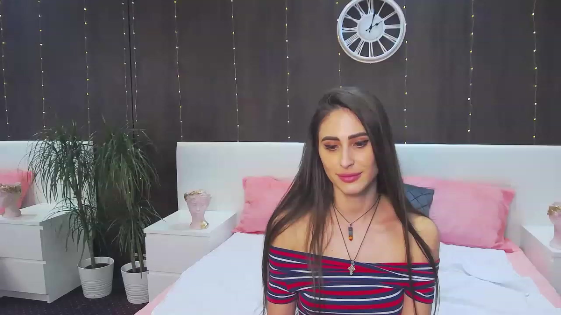Gallery image thumbnail from MaraHari's myfreecams stream on, 03/12/2023, 01:18 image 5 of 20
