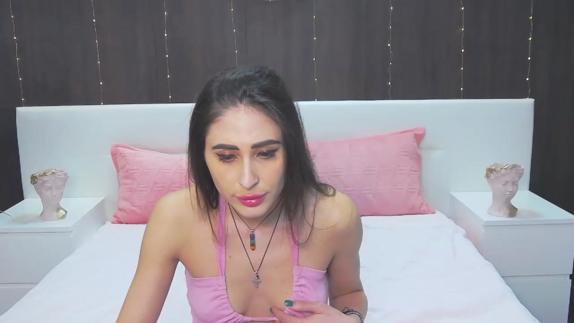 Gallery image thumbnail from MaraHari's myfreecams stream on, 03/14/2023, 24:28 image 2 of 20