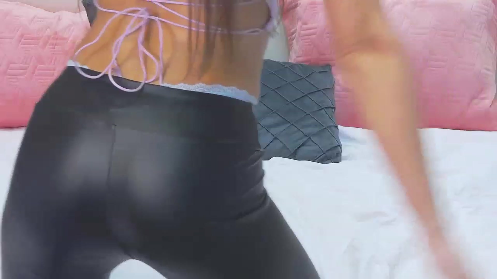 Gallery image thumbnail from MaraHari's myfreecams stream on, 03/15/2023, 21:38 image 15 of 20