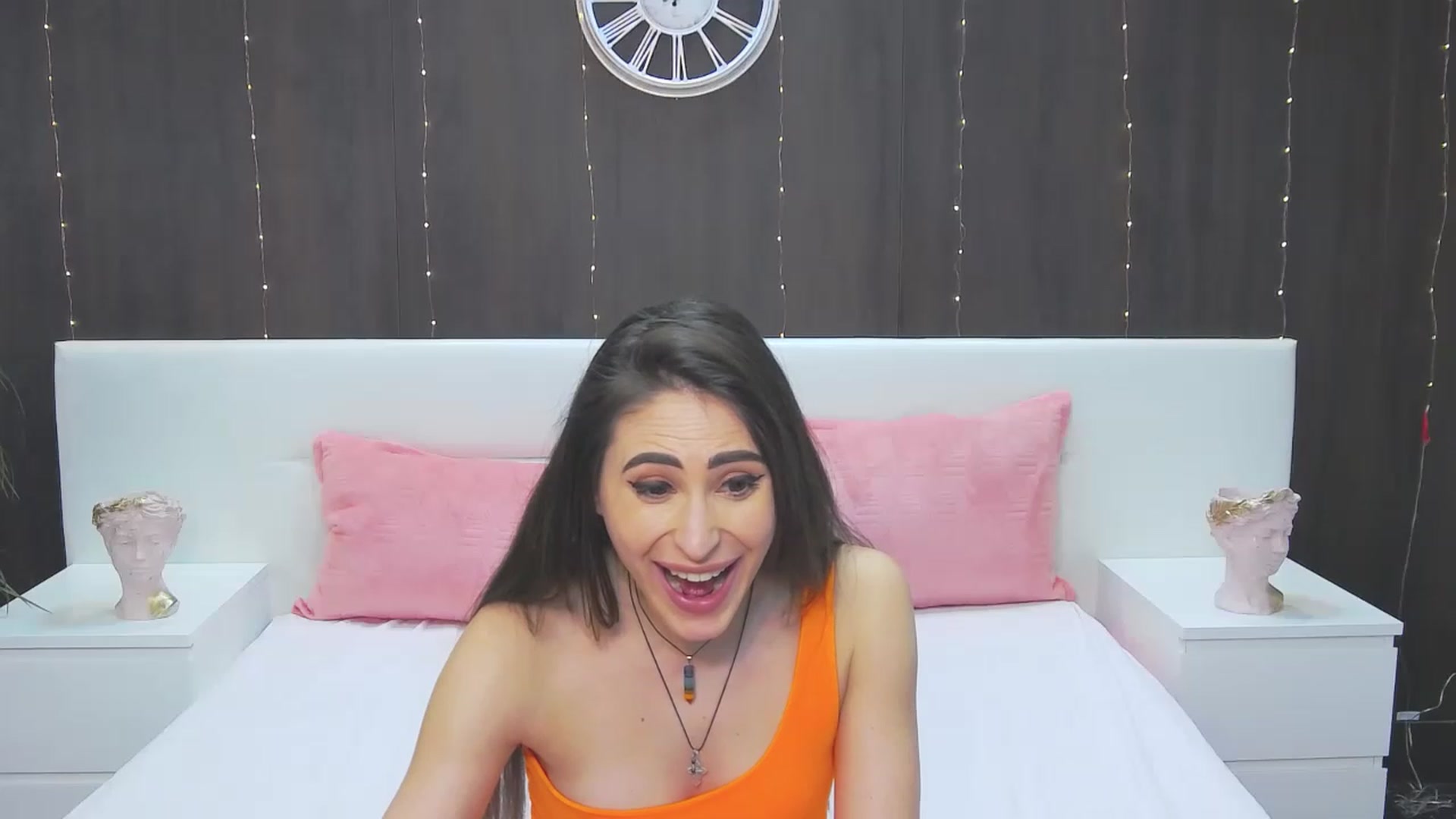 Gallery image thumbnail from MaraHari's myfreecams stream on, 03/19/2023, 21:09 image 13 of 20