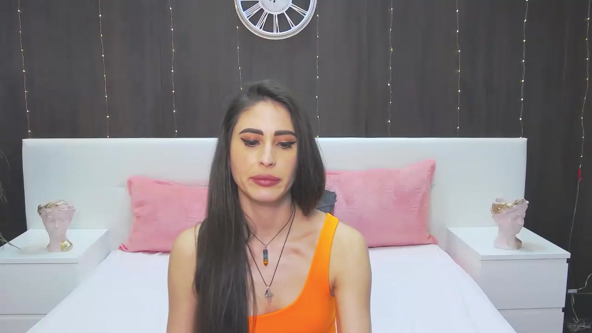 Gallery image thumbnail from MaraHari's myfreecams stream on, 03/19/2023, 21:09 image 11 of 20