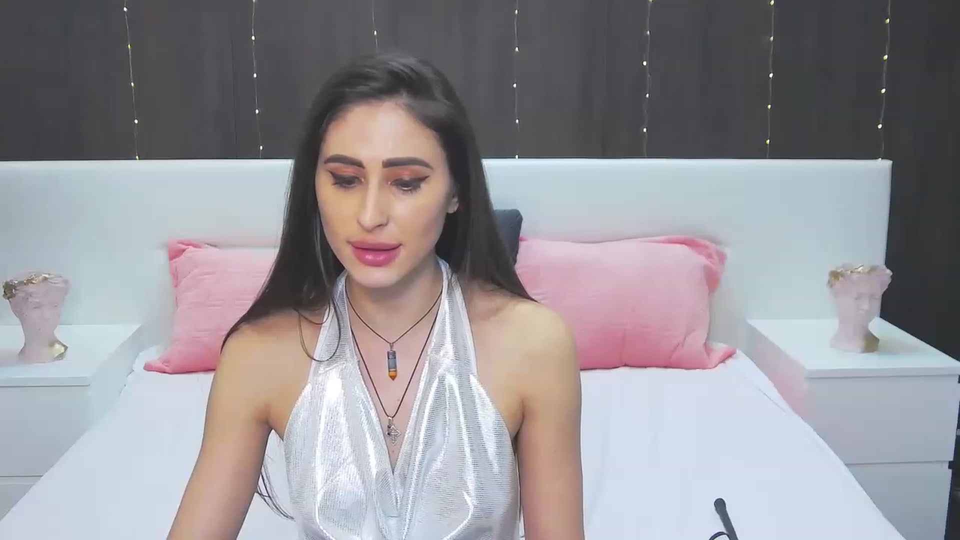 Gallery image thumbnail from MaraHari's myfreecams stream on, 03/23/2023, 24:59 image 10 of 20