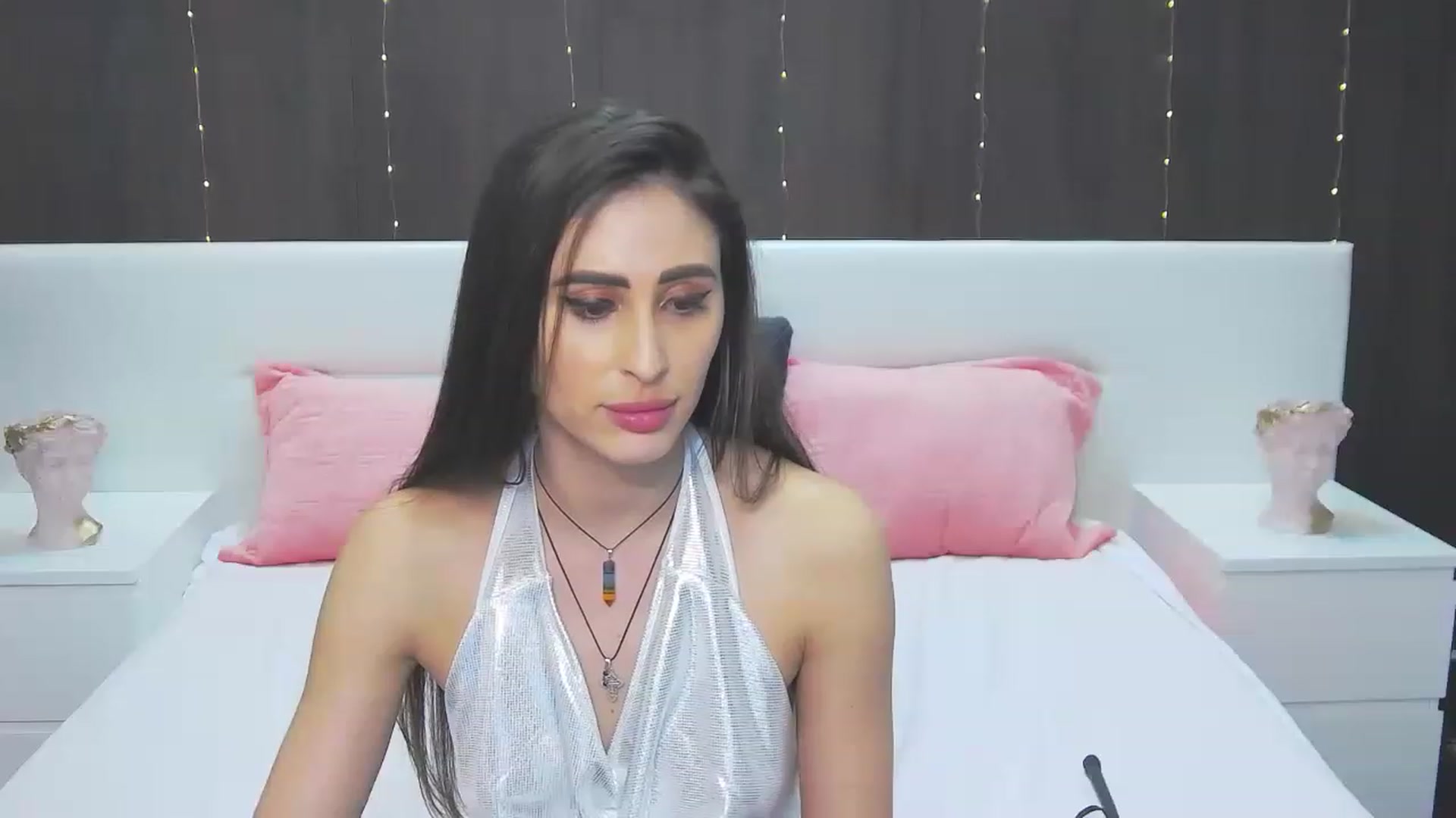 Gallery image thumbnail from MaraHari's myfreecams stream on, 03/23/2023, 24:59 image 12 of 20
