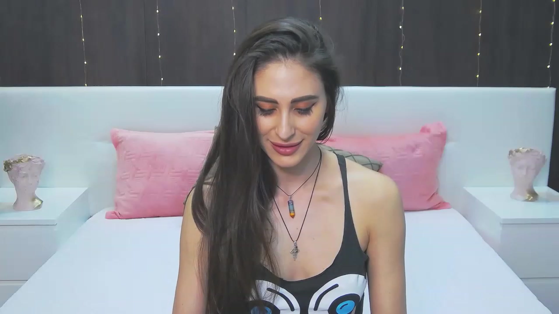 Gallery image thumbnail from MaraHari's myfreecams stream on, 03/25/2023, 19:27 image 19 of 20