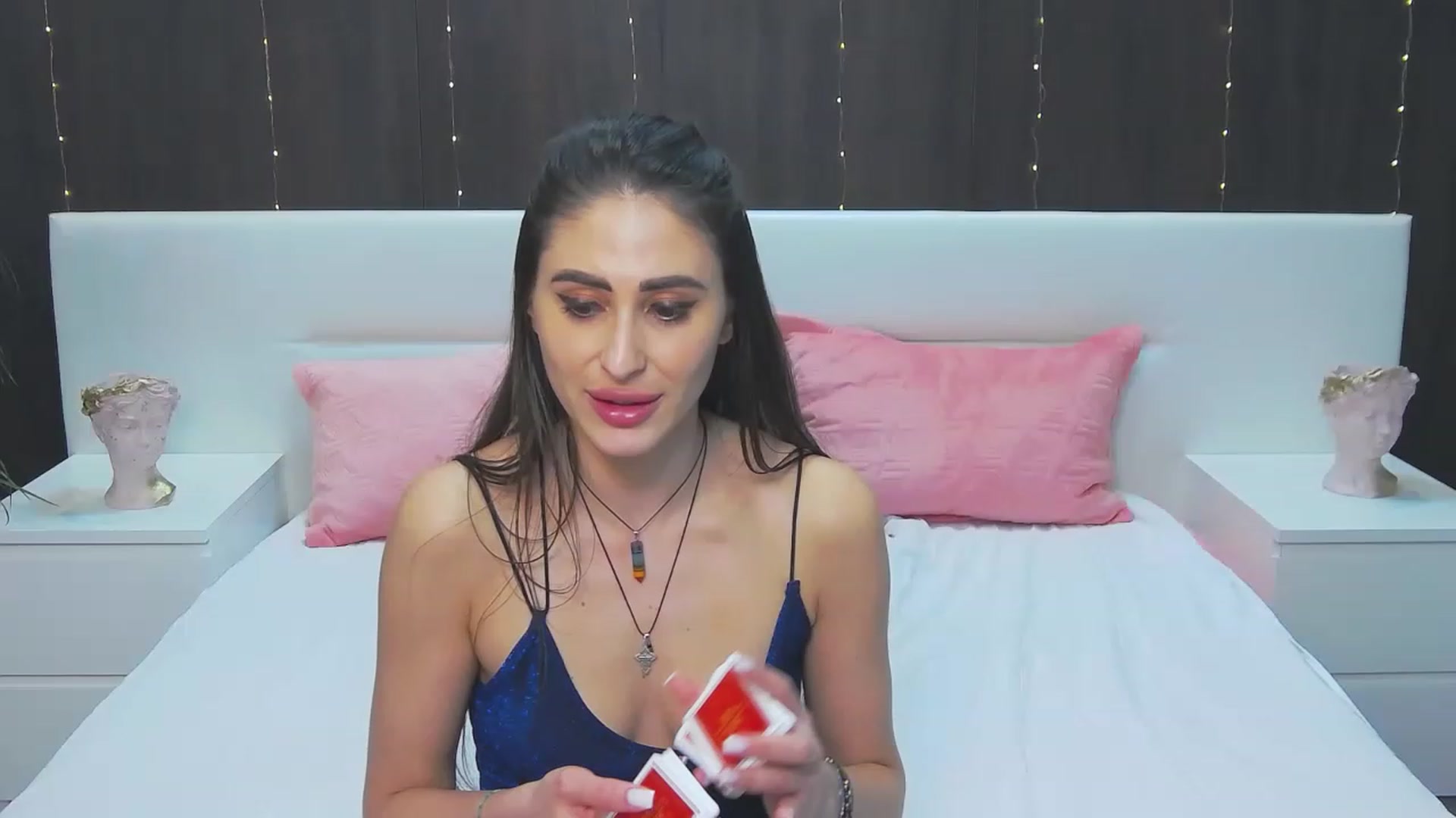 Gallery image thumbnail from MaraHari's myfreecams stream on, 03/27/2023, 24:06 image 19 of 20