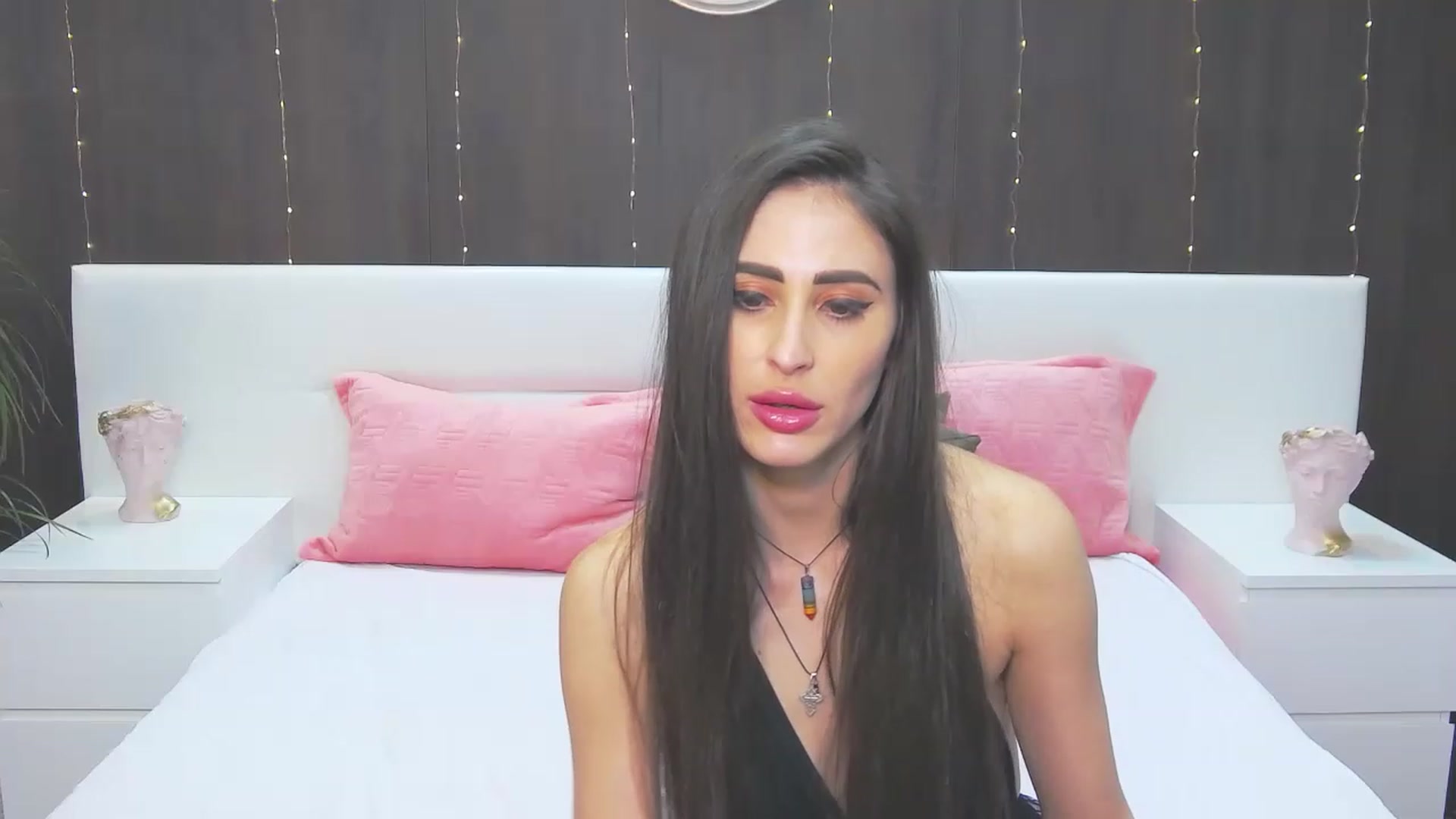 Gallery image thumbnail from MaraHari's myfreecams stream on, 03/28/2023, 15:34 image 4 of 20