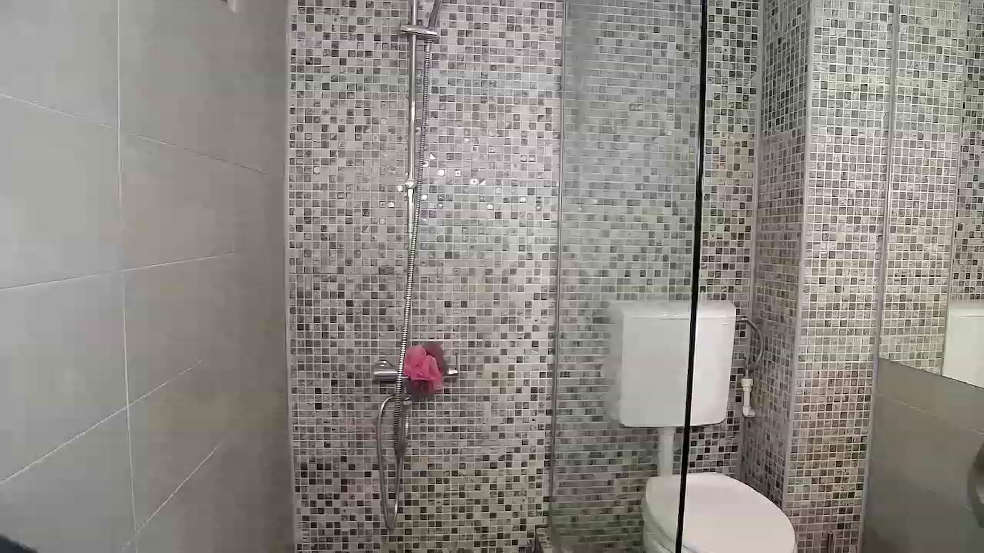 Gallery image thumbnail from MaraHari's myfreecams stream on, 03/29/2023, 22:29 image 6 of 20