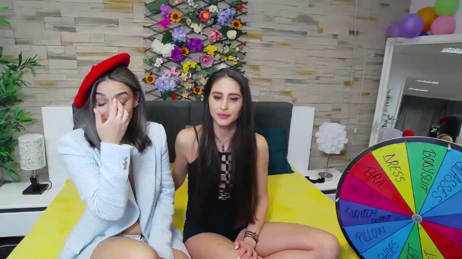 Gallery image thumbnail from MaraHari's myfreecams stream on, 04/01/2023, 16:24 image 12 of 20