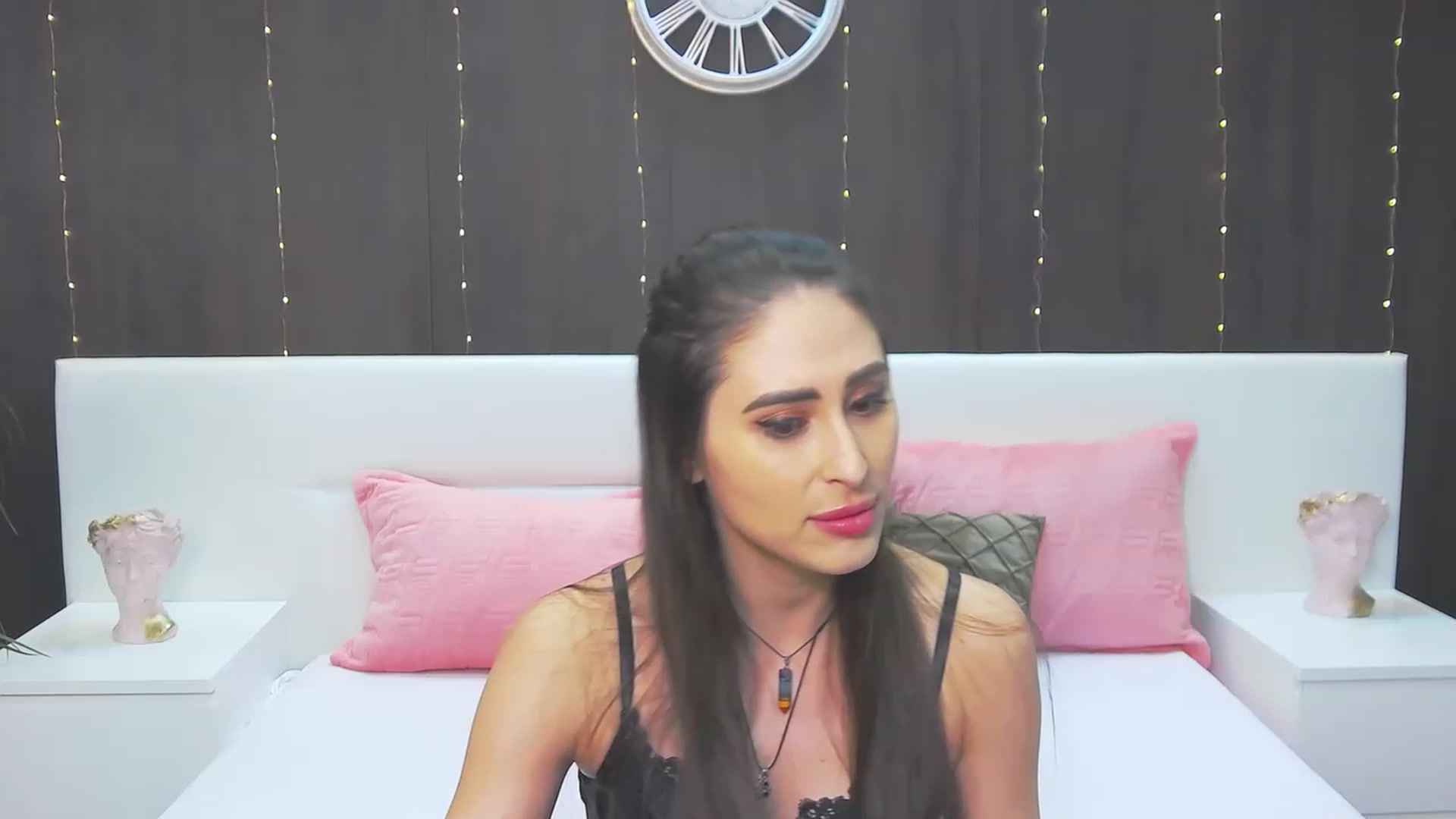 Gallery image thumbnail from MaraHari's myfreecams stream on, 04/02/2023, 20:20 image 6 of 20
