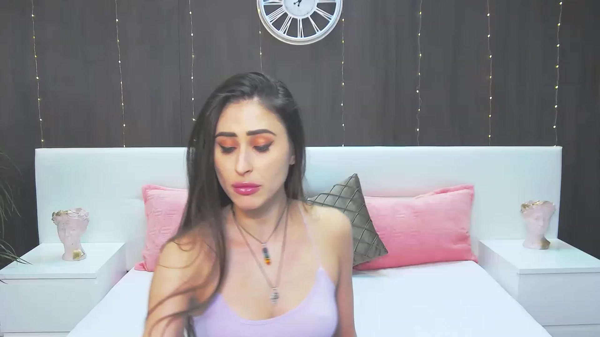 Gallery image thumbnail from MaraHari's myfreecams stream on, 04/05/2023, 19:06 image 7 of 20