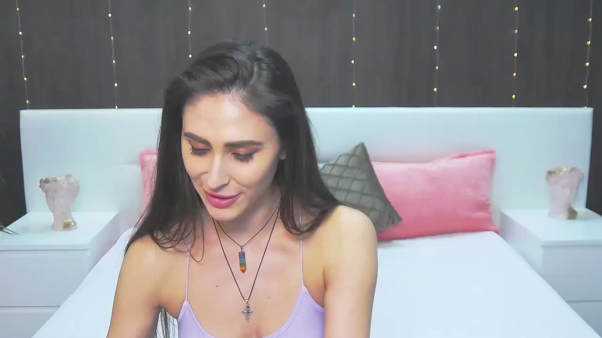 Gallery image thumbnail from MaraHari's myfreecams stream on, 04/05/2023, 22:39 image 10 of 20