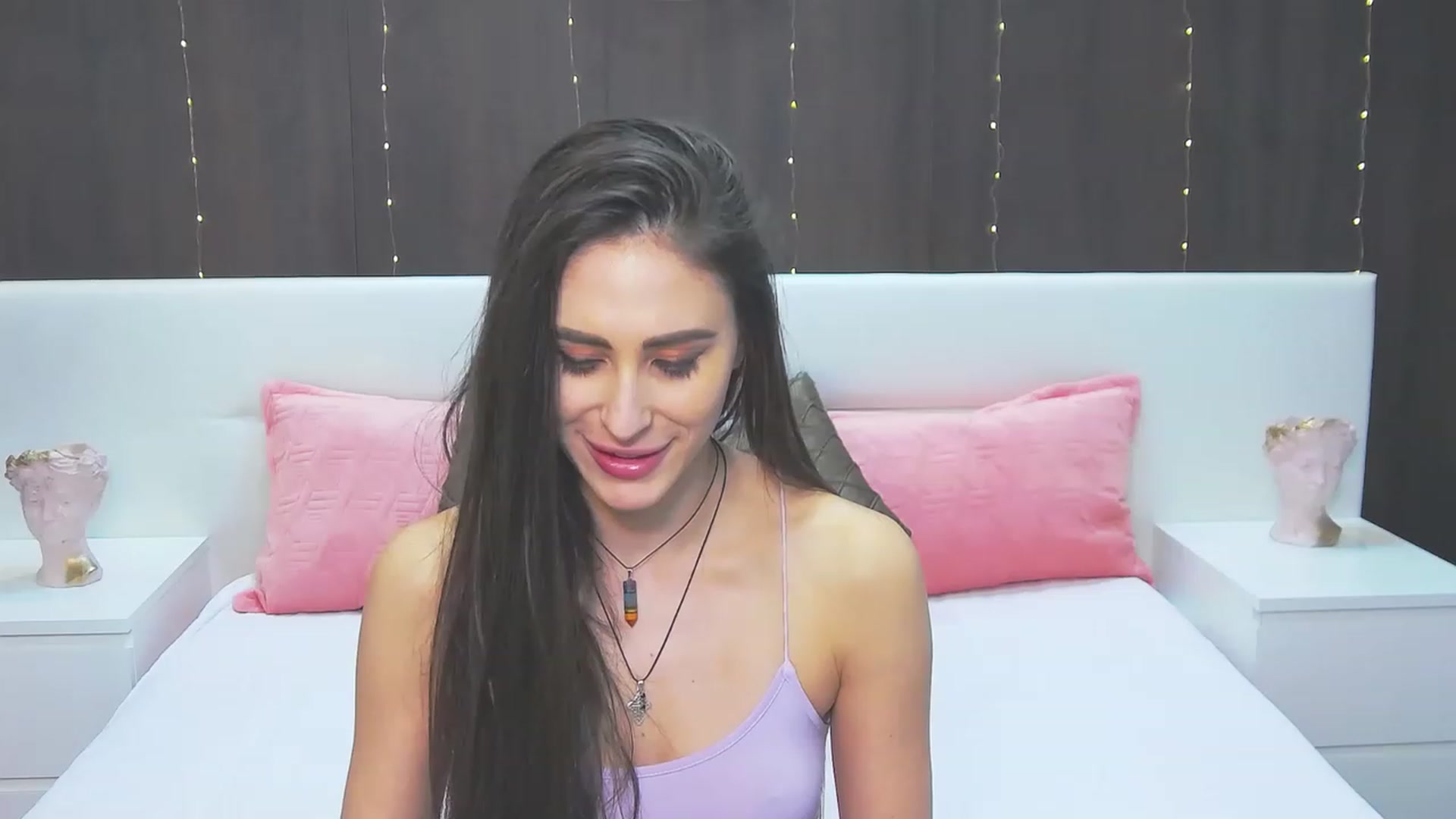 Gallery image thumbnail from MaraHari's myfreecams stream on, 04/05/2023, 23:45 image 4 of 20