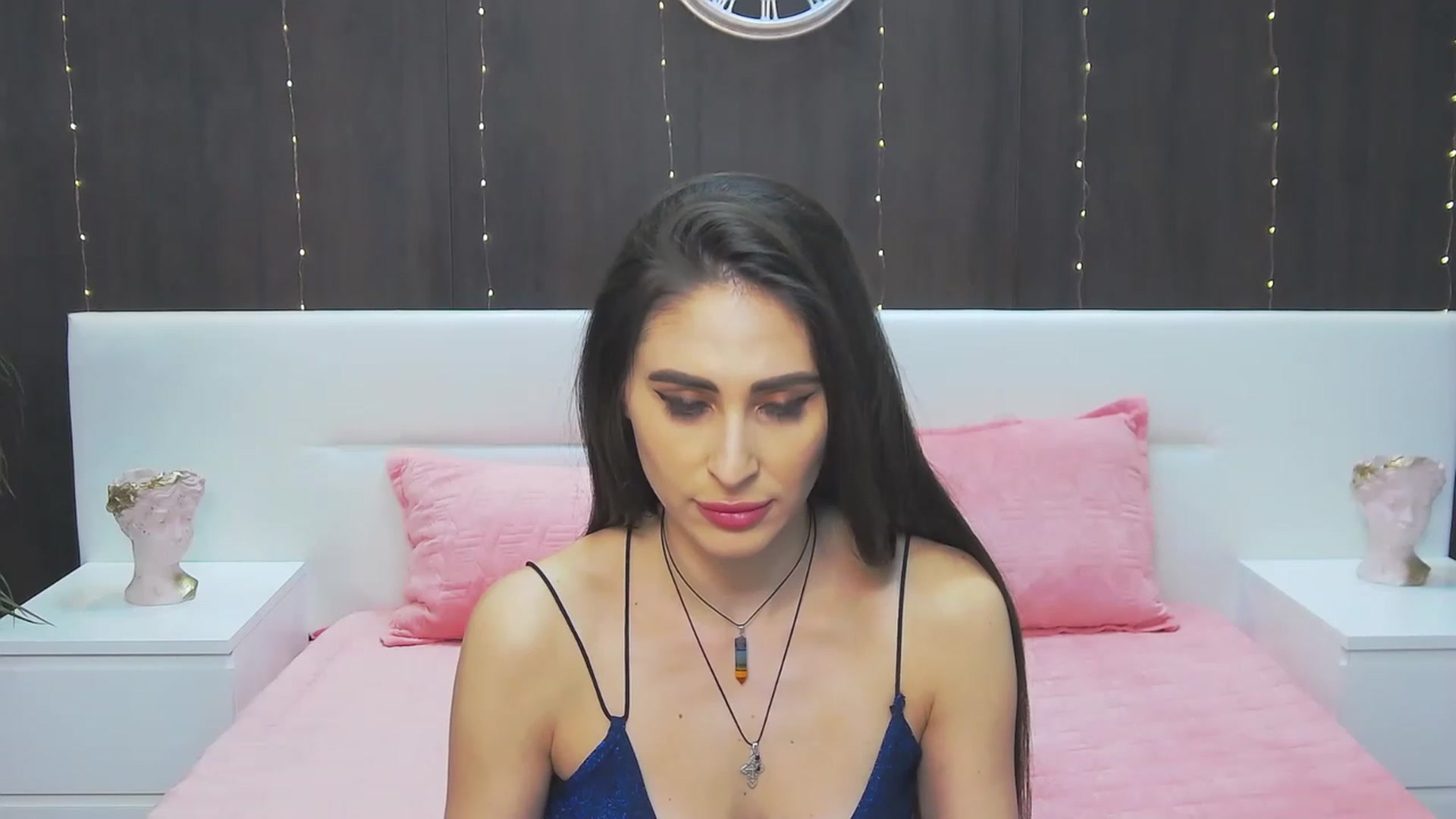 Gallery image thumbnail from MaraHari's myfreecams stream on, 04/07/2023, 19:11 image 12 of 20
