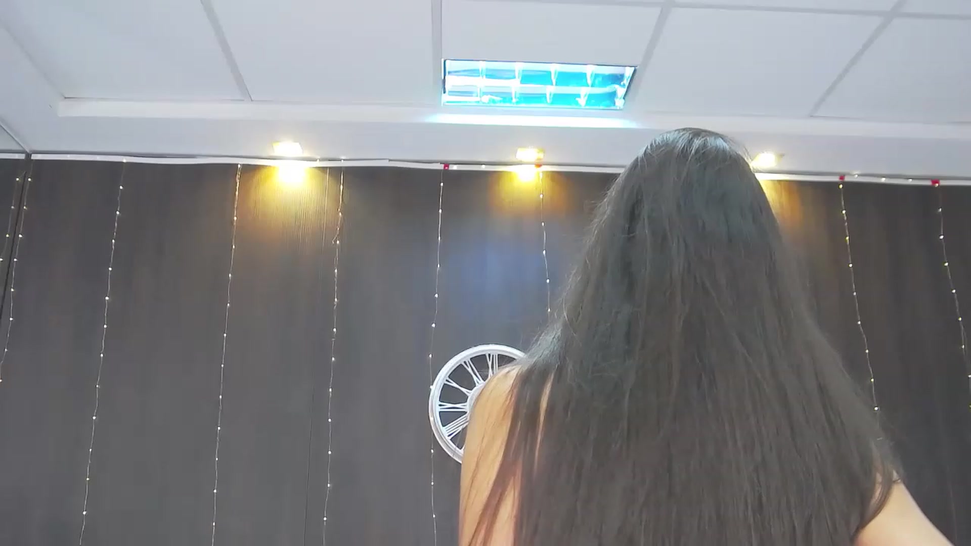 Gallery image thumbnail from MaraHari's myfreecams stream on, 04/18/2023, 20:04 image 18 of 20