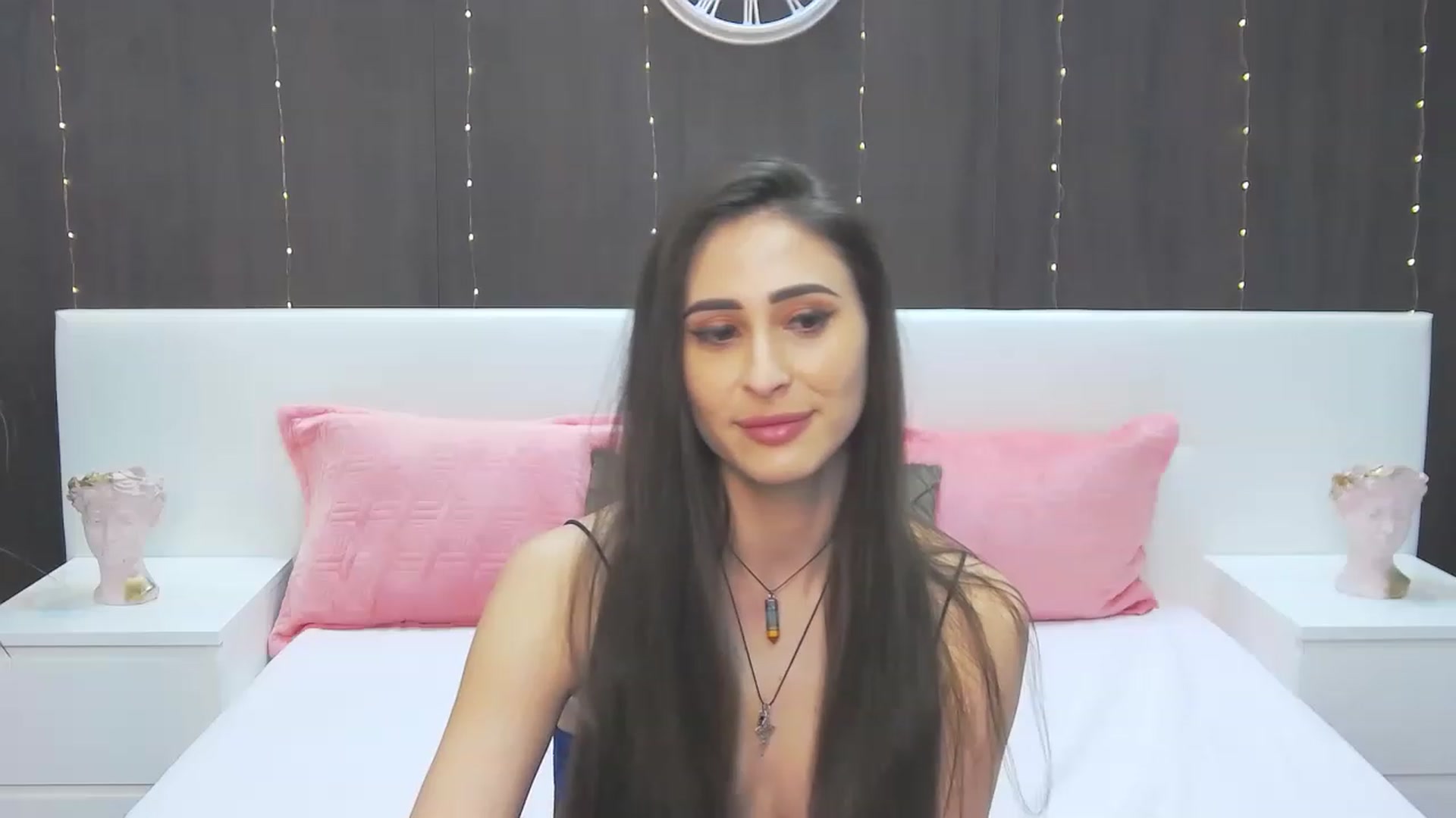Gallery image thumbnail from MaraHari's myfreecams stream on, 04/20/2023, 18:40 image 9 of 20