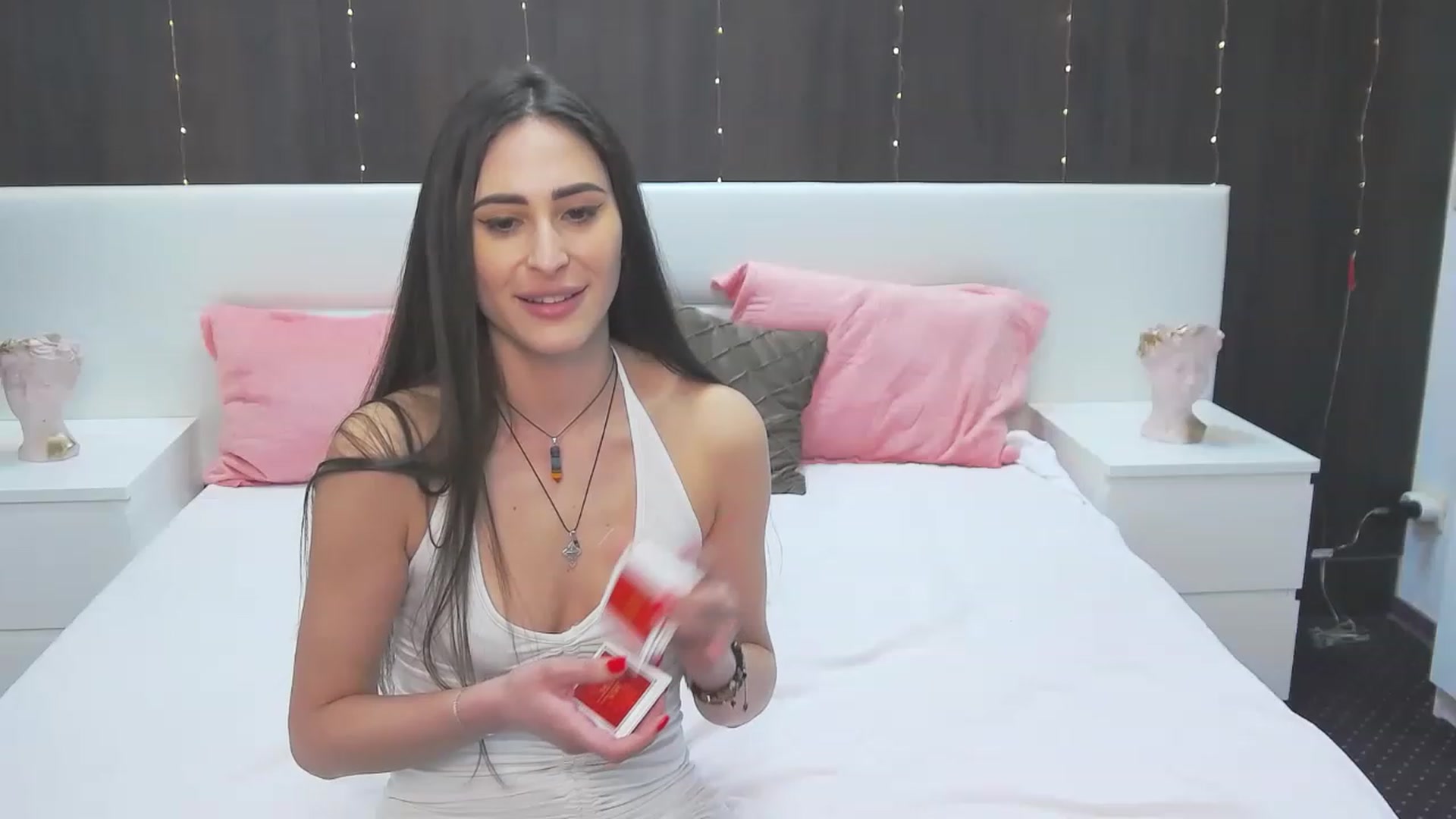 Gallery image thumbnail from MaraHari's myfreecams stream on, 04/23/2023, 21:19 image 5 of 20
