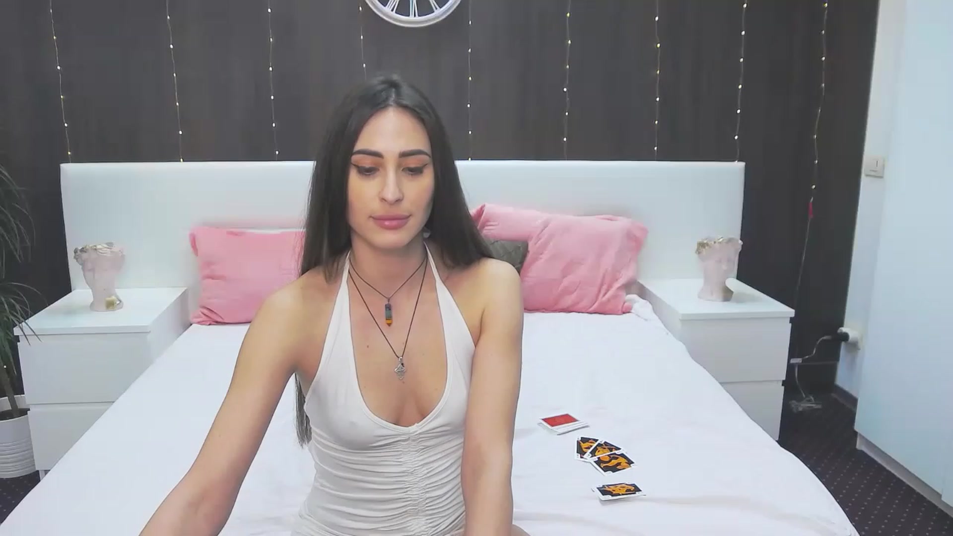 Gallery image thumbnail from MaraHari's myfreecams stream on, 04/23/2023, 21:19 image 17 of 20