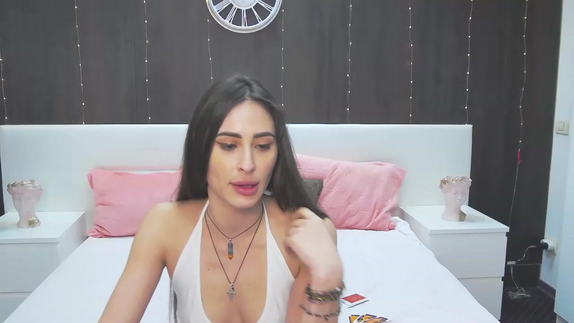 Gallery image thumbnail from MaraHari's myfreecams stream on, 04/23/2023, 21:19 image 13 of 20