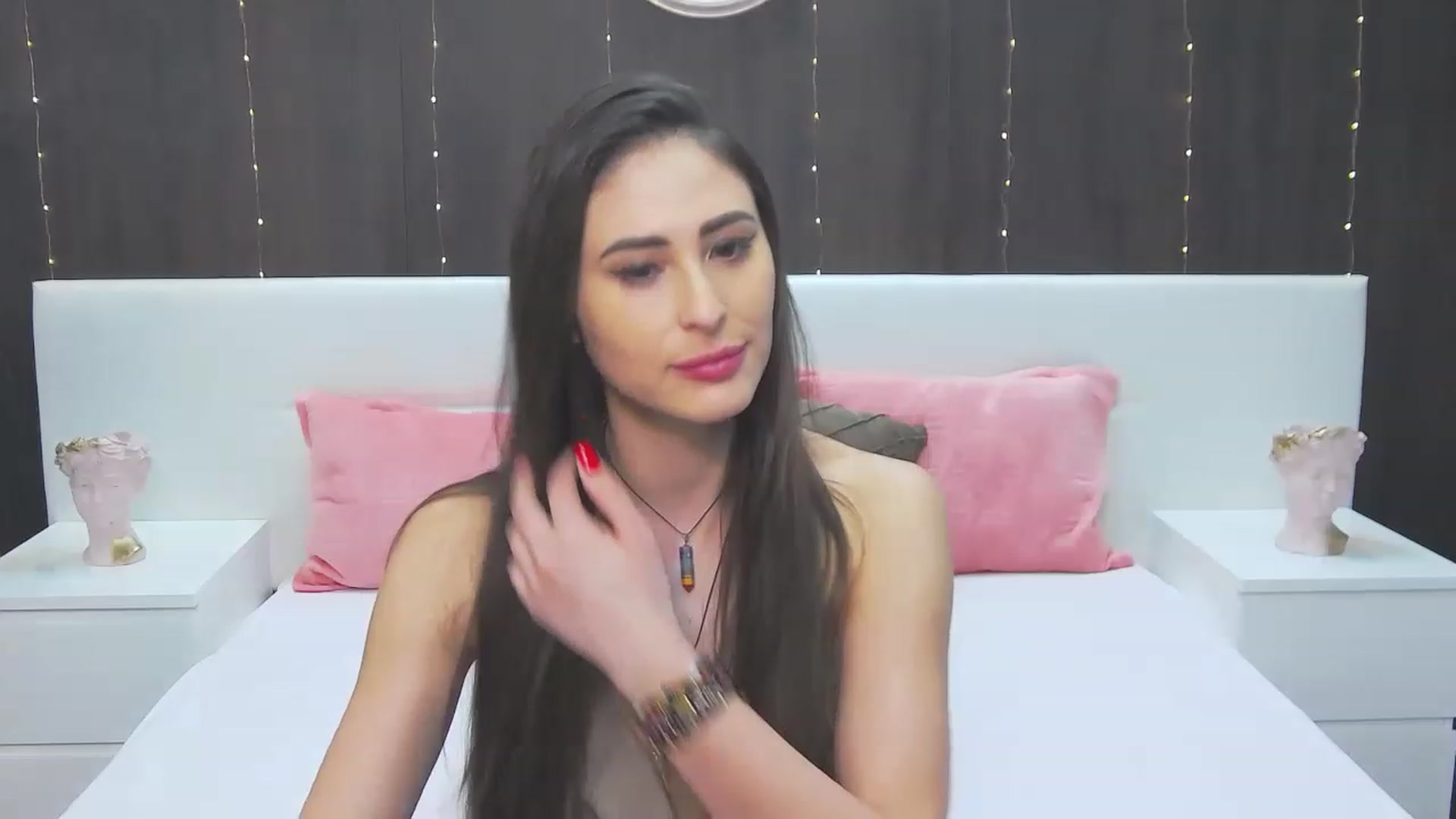 Gallery image thumbnail from MaraHari's myfreecams stream on, 04/25/2023, 16:11 image 9 of 20