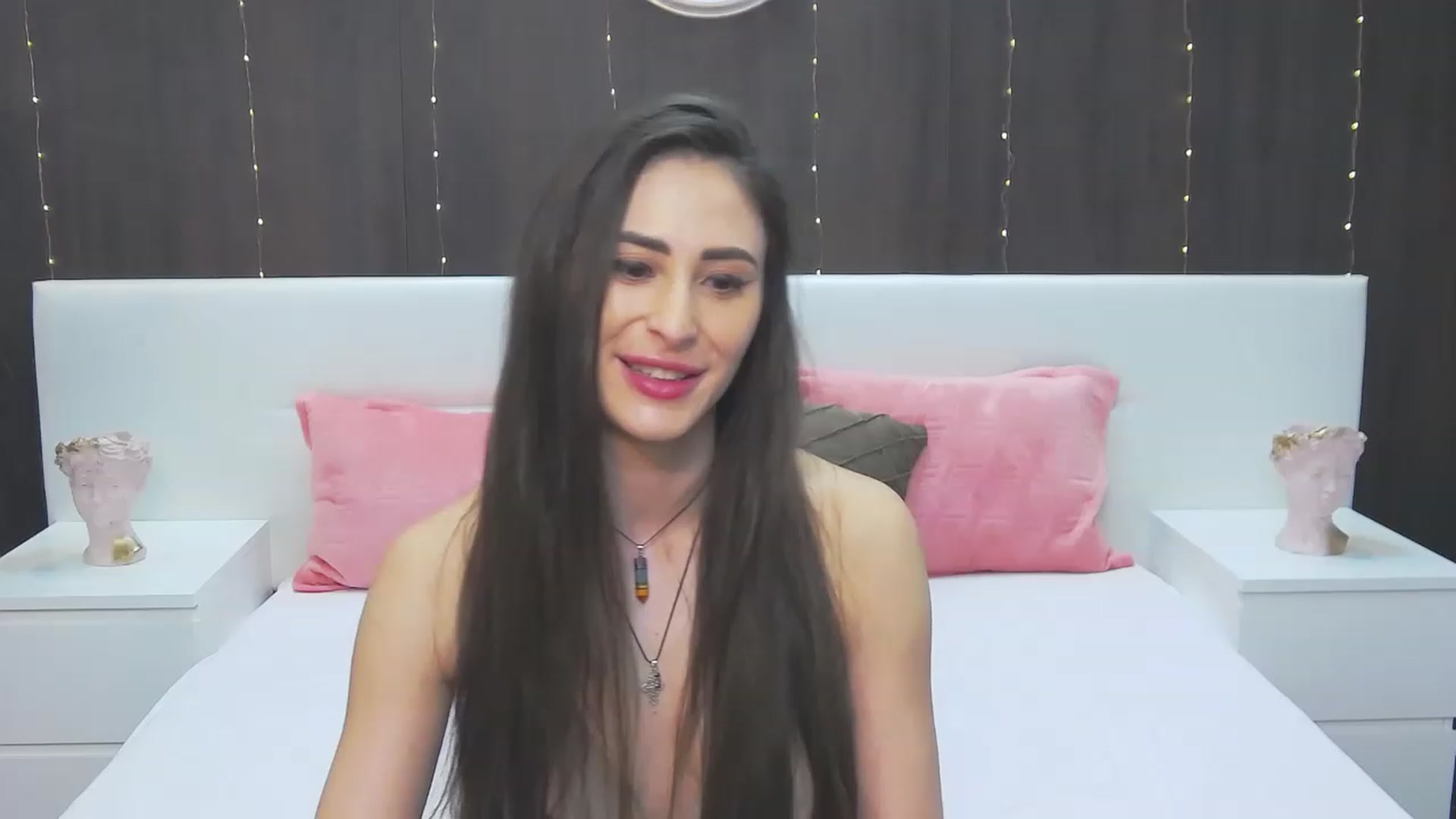 Gallery image thumbnail from MaraHari's myfreecams stream on, 04/25/2023, 16:11 image 11 of 20