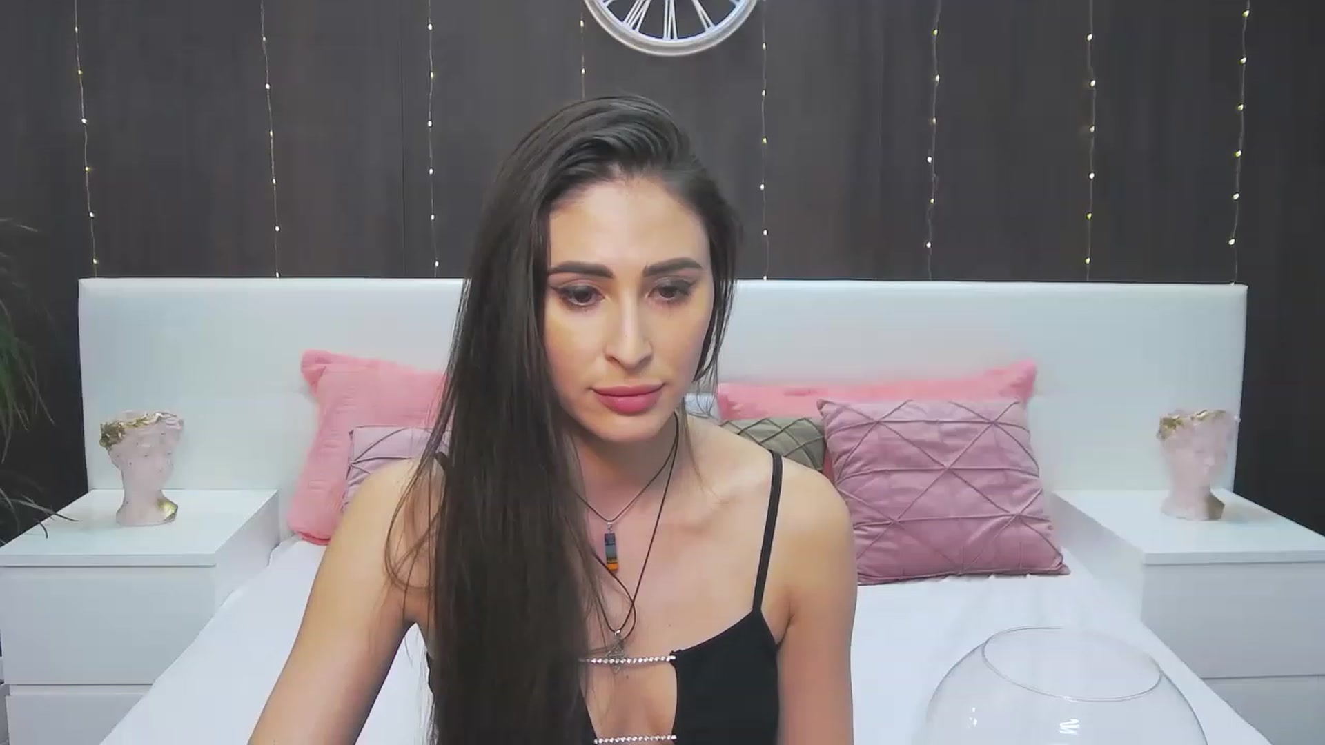 Gallery image thumbnail from MaraHari's myfreecams stream on, 04/28/2023, 17:31 image 20 of 20