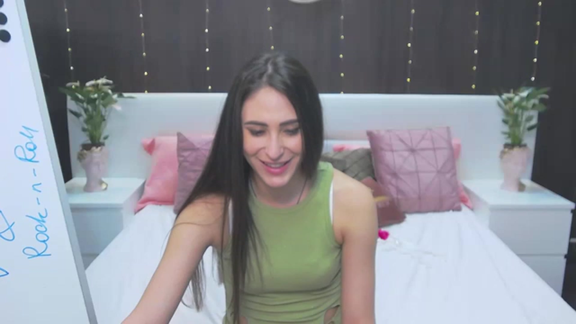 Gallery image thumbnail from MaraHari's myfreecams stream on, 04/30/2023, 20:56 image 19 of 20
