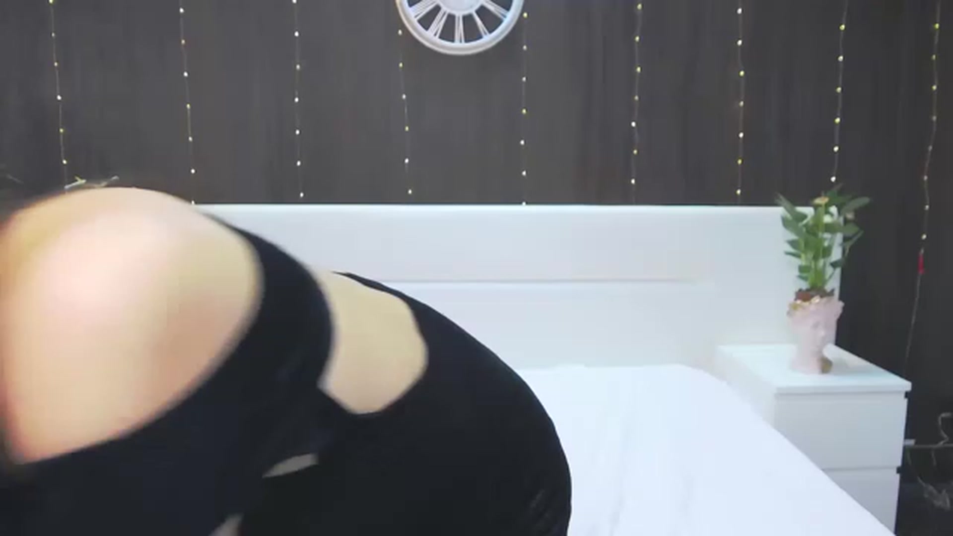 Gallery image thumbnail from MaraHari's myfreecams stream on, 05/03/2023, 20:52 image 12 of 20