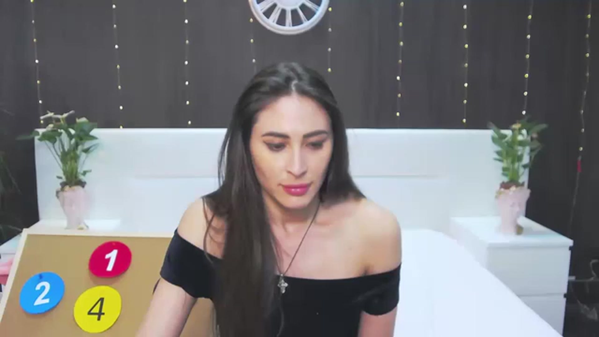 Gallery image thumbnail from MaraHari's myfreecams stream on, 05/03/2023, 20:52 image 10 of 20
