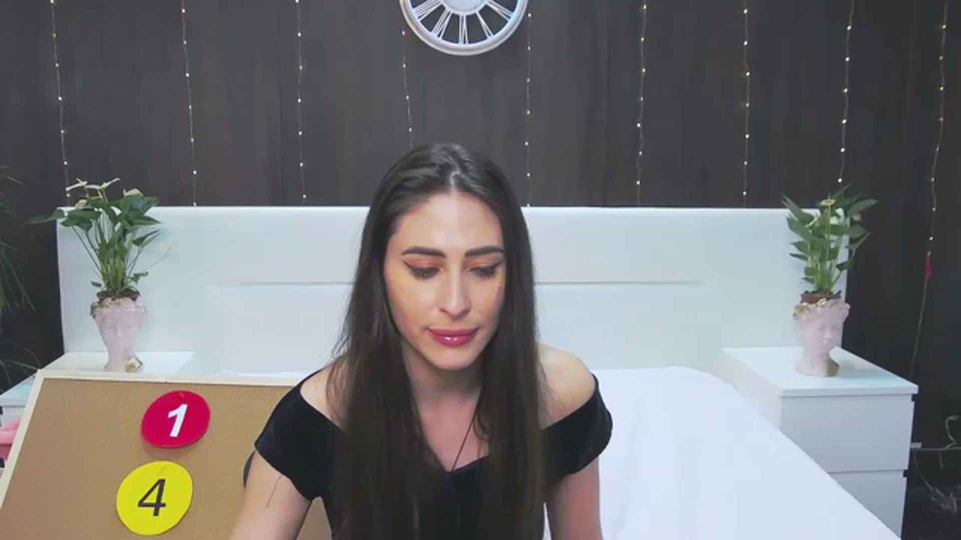 Gallery image thumbnail from MaraHari's myfreecams stream on, 05/03/2023, 20:52 image 11 of 20