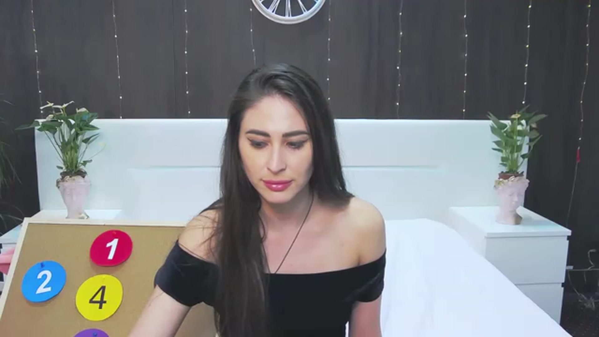 Gallery image thumbnail from MaraHari's myfreecams stream on, 05/03/2023, 20:52 image 8 of 20