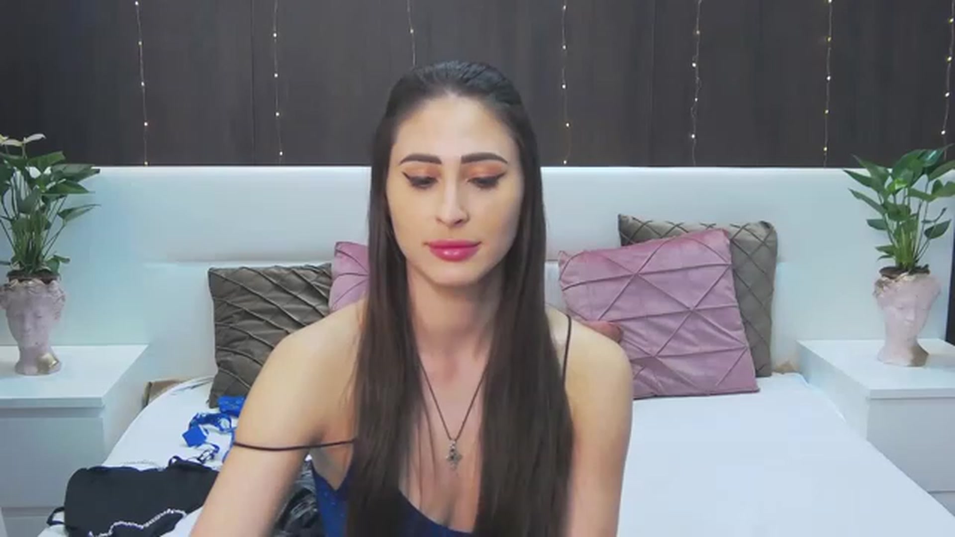 Gallery image thumbnail from MaraHari's myfreecams stream on, 05/07/2023, 20:19 image 6 of 20
