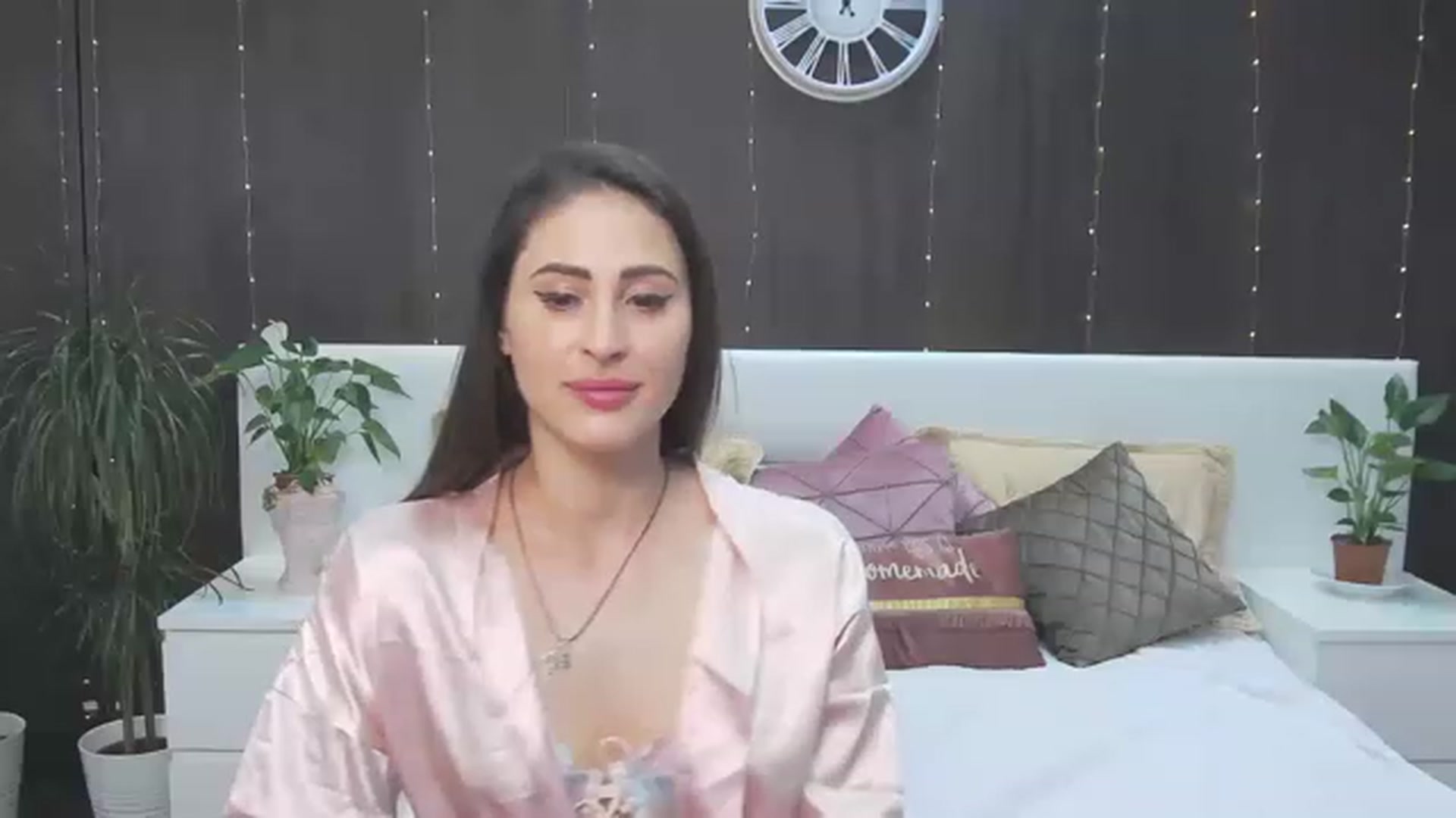 Gallery image thumbnail from MaraHari's myfreecams stream on, 05/27/2023, 21:34 image 13 of 20