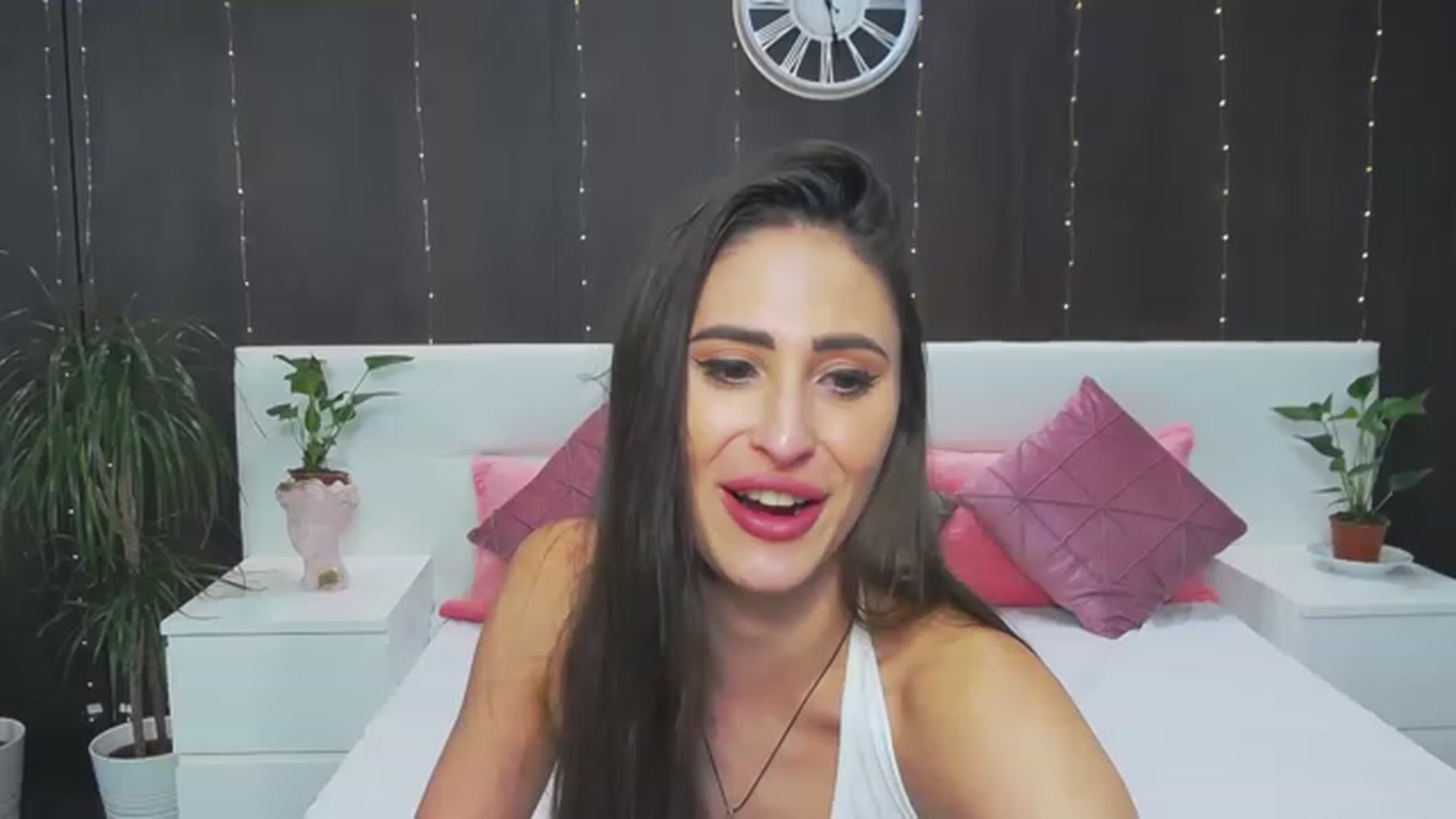 Gallery image thumbnail from MaraHari's myfreecams stream on, 06/16/2023, 20:58 image 16 of 20