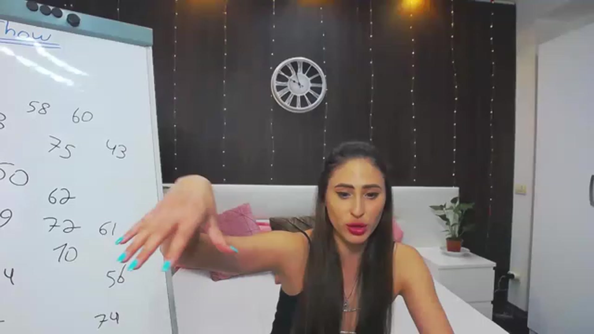 Gallery image thumbnail from MaraHari's myfreecams stream on, 06/17/2023, 20:03 image 19 of 20