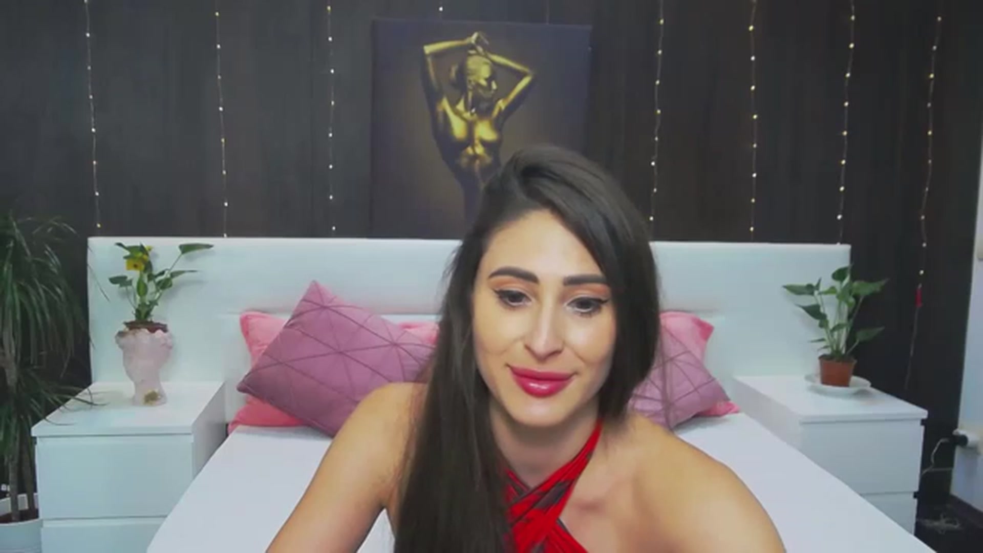 Gallery image thumbnail from MaraHari's myfreecams stream on, 06/18/2023, 19:37 image 4 of 20