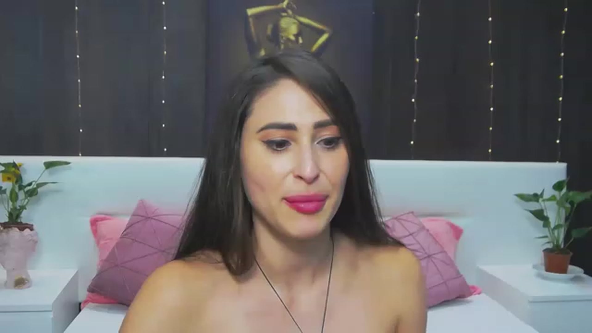 Gallery image thumbnail from MaraHari's myfreecams stream on, 06/18/2023, 22:29 image 2 of 20