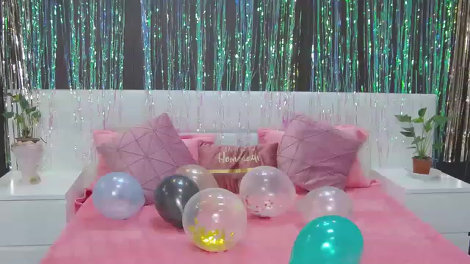 Gallery image thumbnail from MaraHari's myfreecams stream on, 06/24/2023, 19:33 image 11 of 20