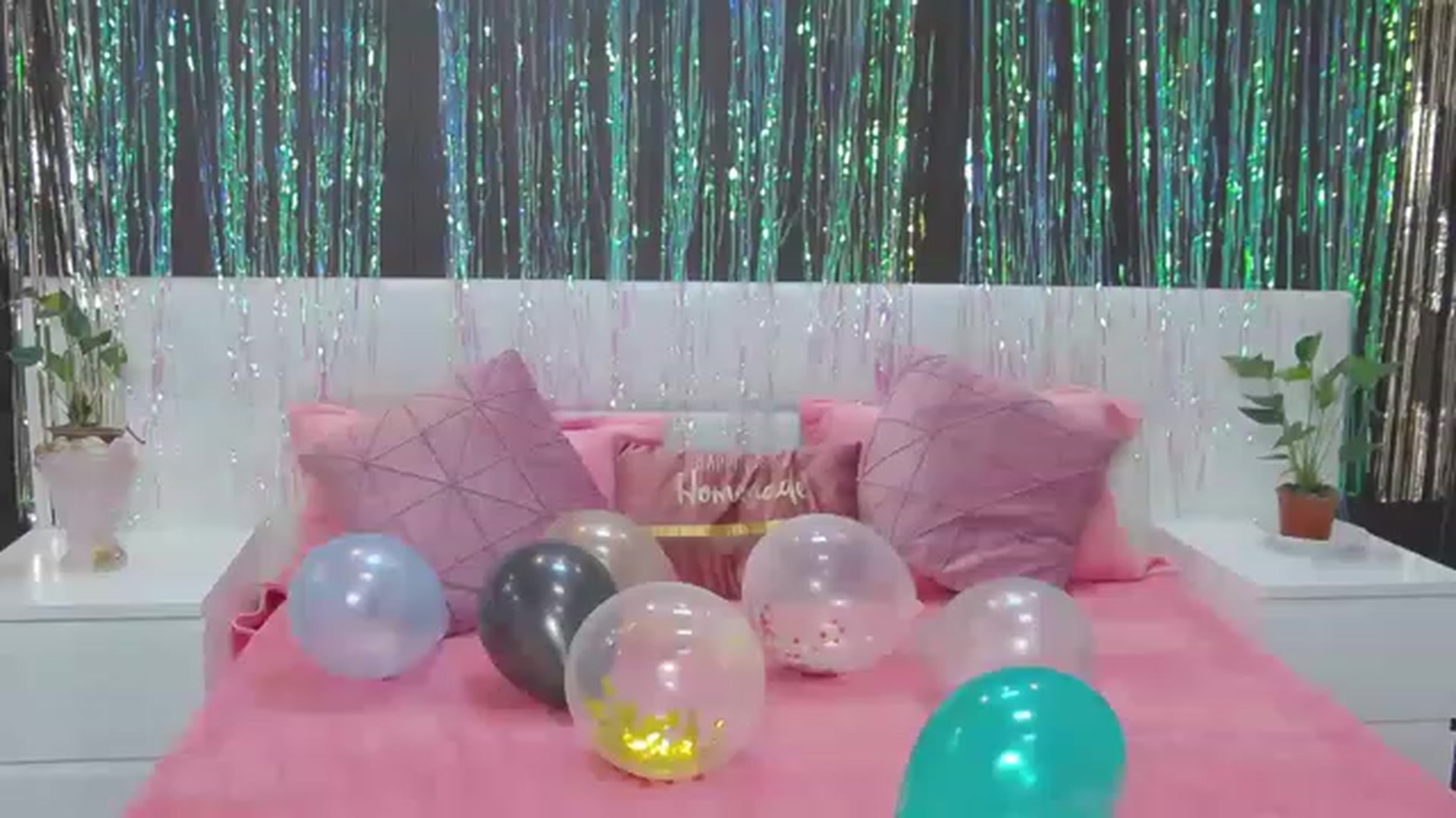 Gallery image thumbnail from MaraHari's myfreecams stream on, 06/24/2023, 19:33 image 16 of 20